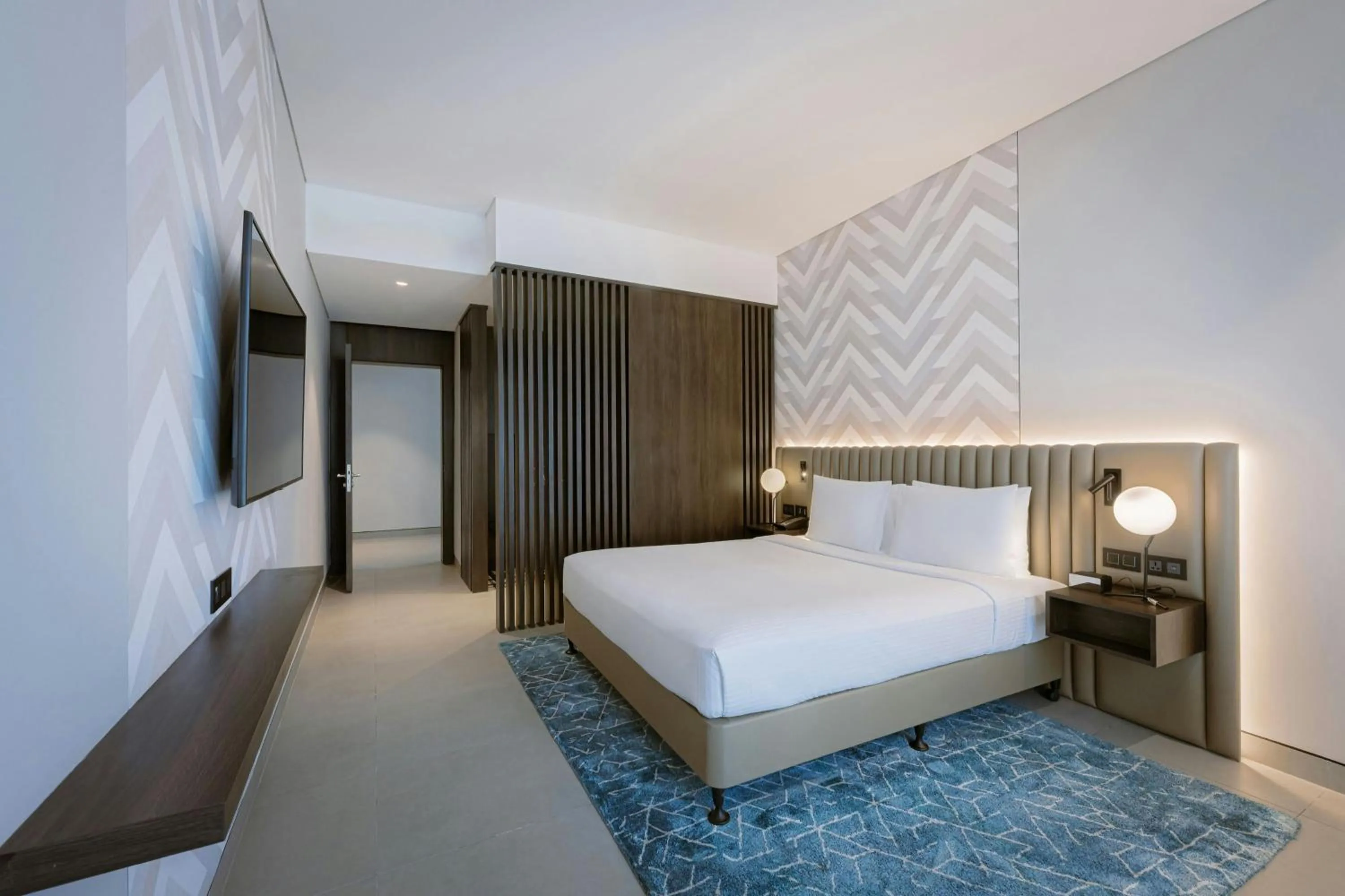 Bedroom, Bed in Courtyard by Marriott World Trade Centre, Dubai