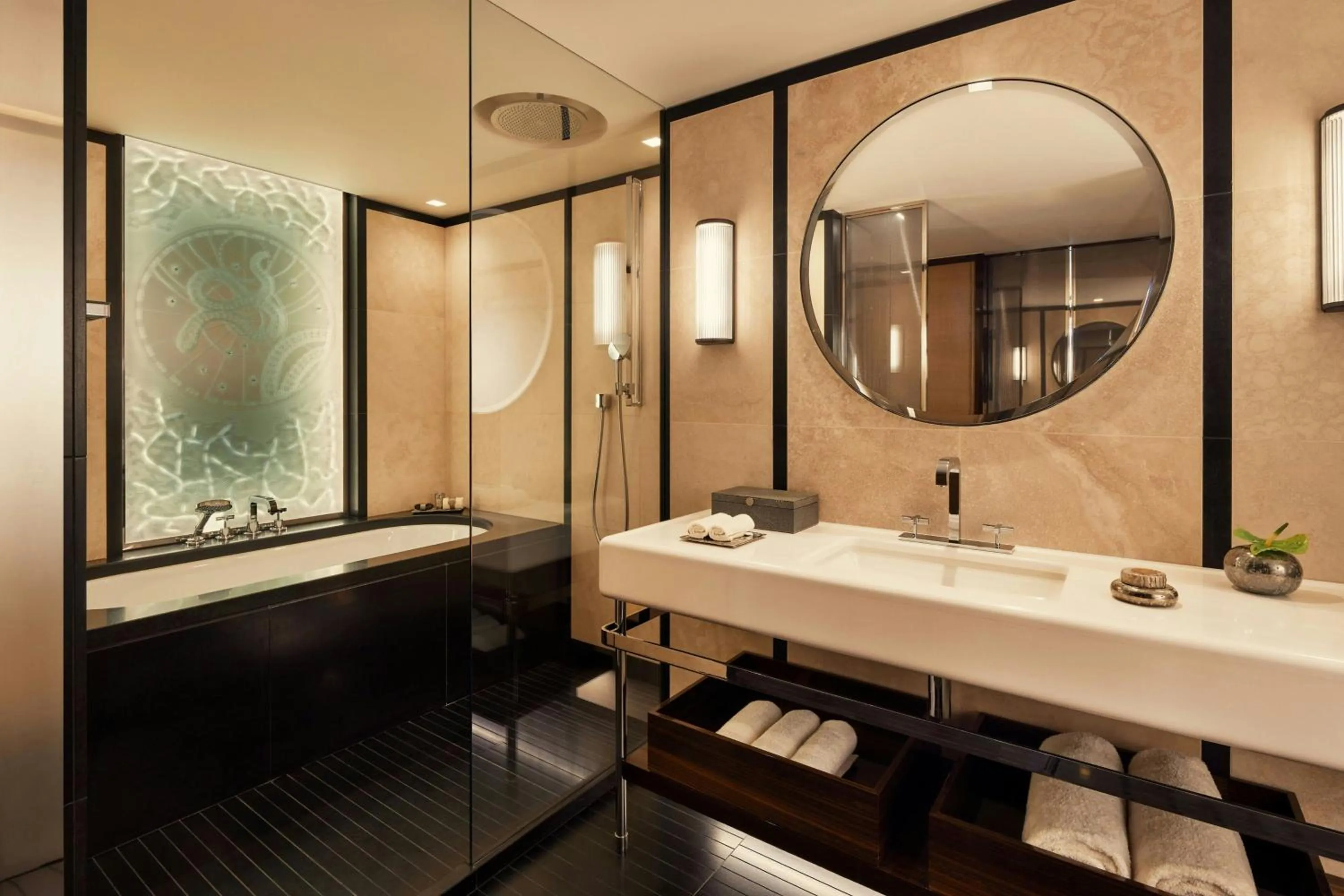 Bathroom in Bvlgari Hotel Paris