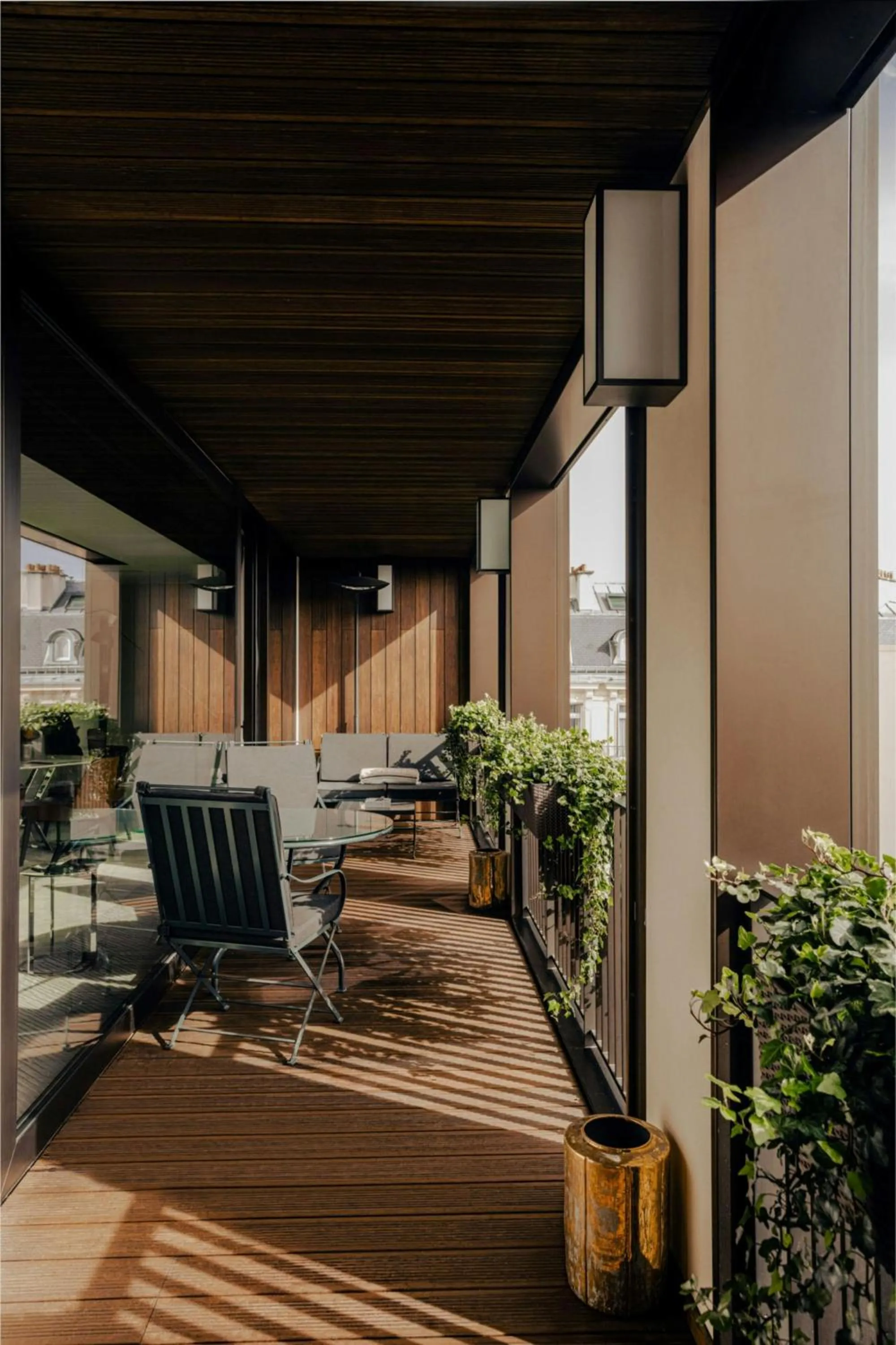 Photo of the whole room in Bvlgari Hotel Paris