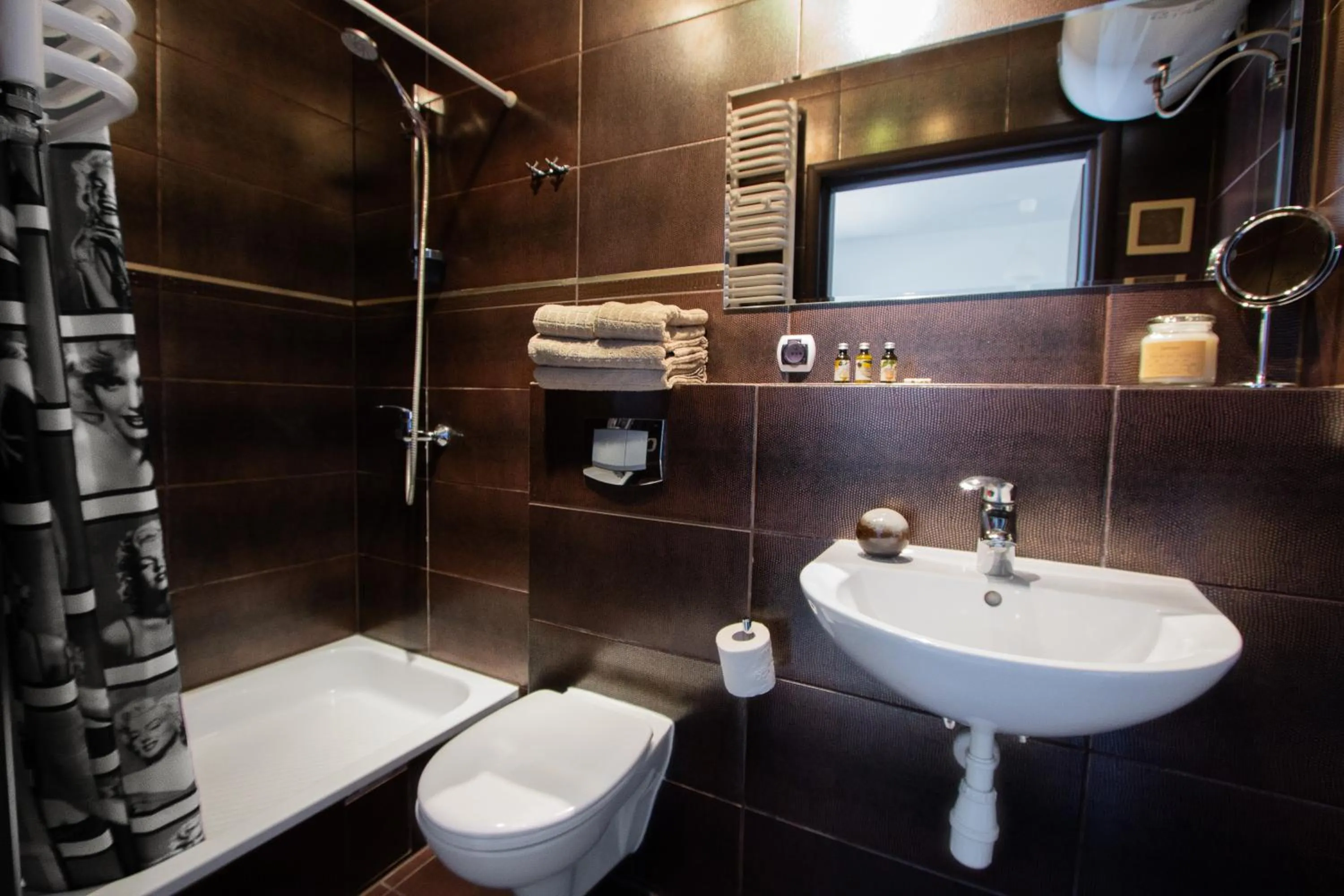Toilet in Pelikan Resort Dźwirzyno - Domki przy plaży