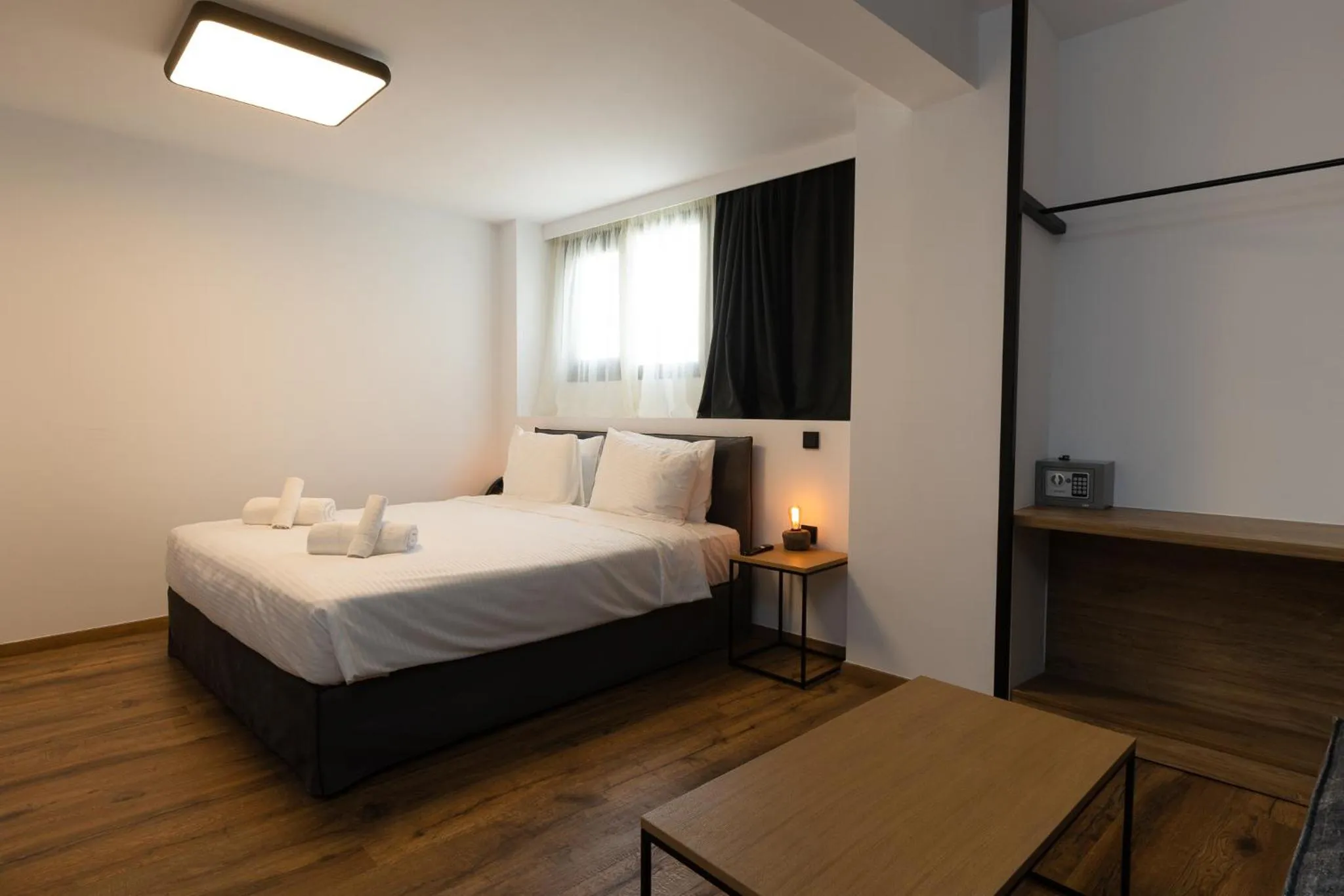 Bed in The Fountain Athens