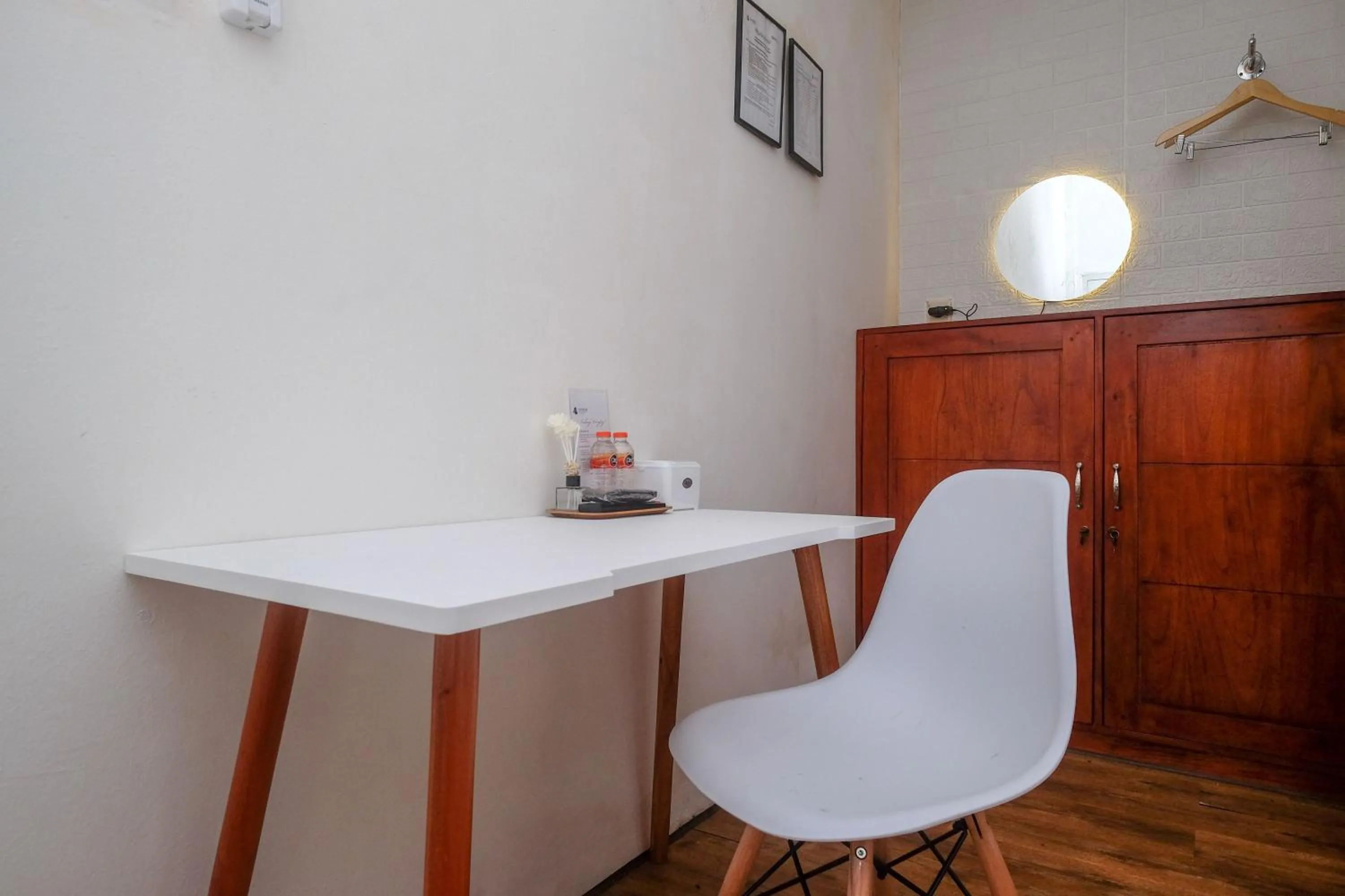 hair dresser in RedDoorz near RS Permata Medika Ngaliyan Semarang