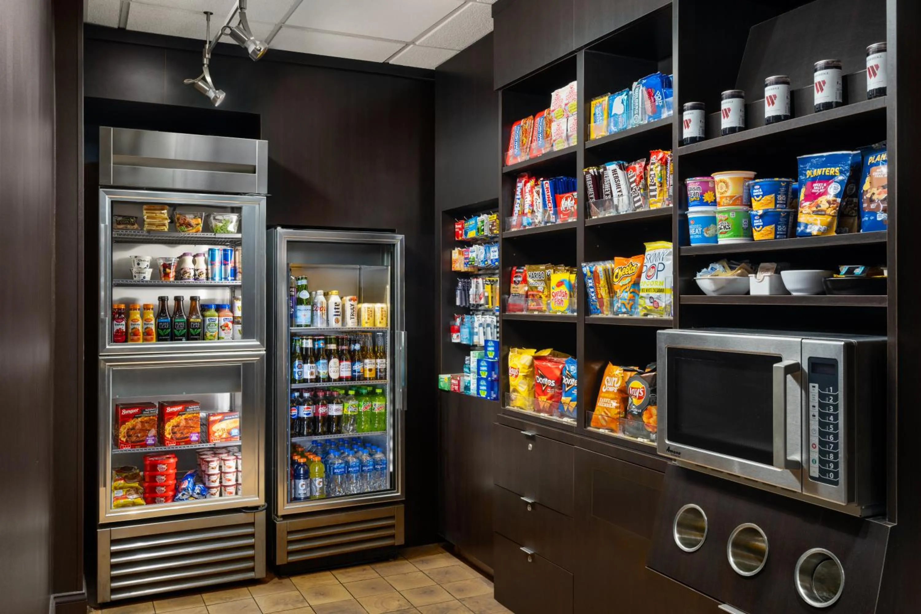 Food in Courtyard by Marriott Myrtle Beach Barefoot Landing