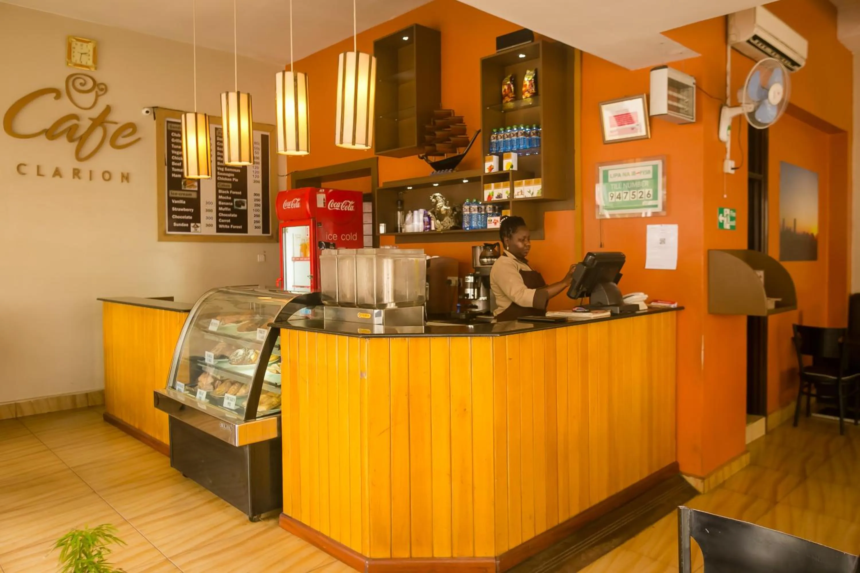 Coffee/tea facilities in The Clarion Hotel