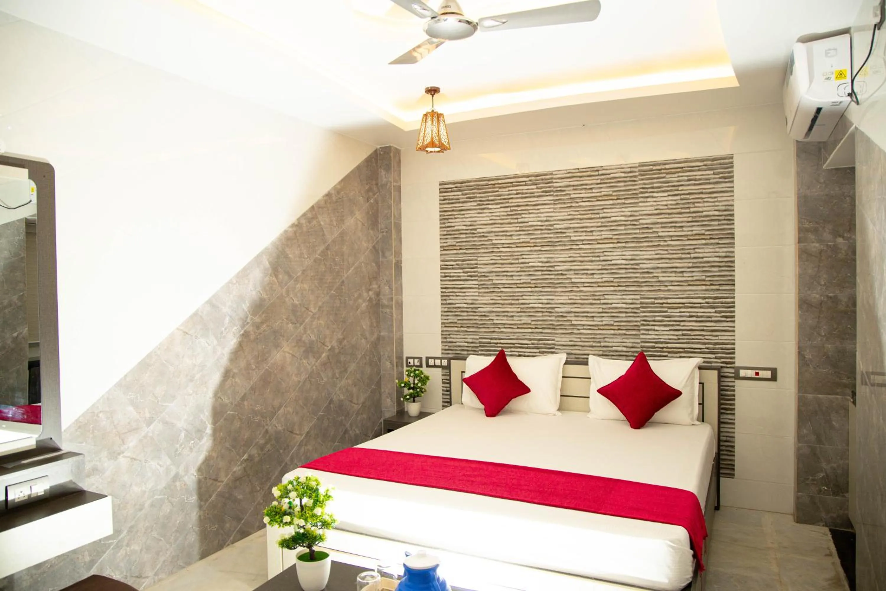 Bed in Hotel Ganesh Palace