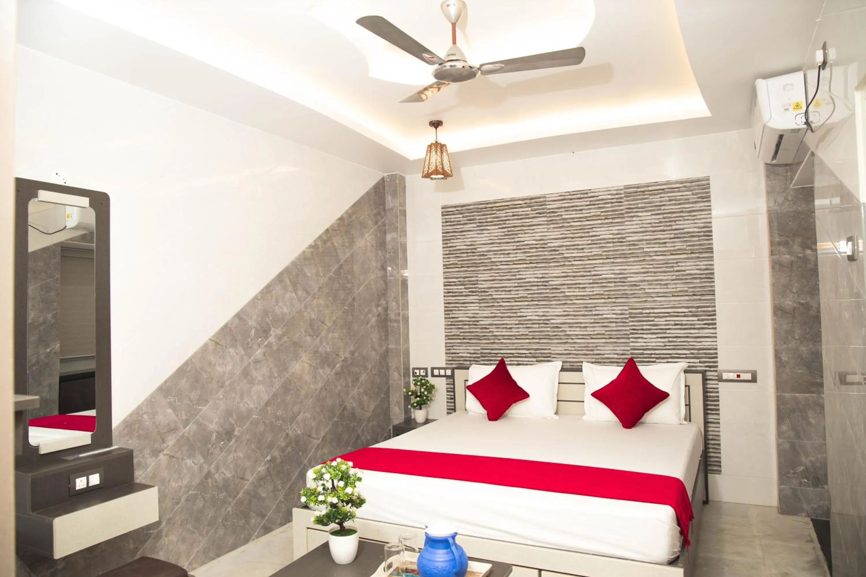 Bed in Hotel Ganesh Palace