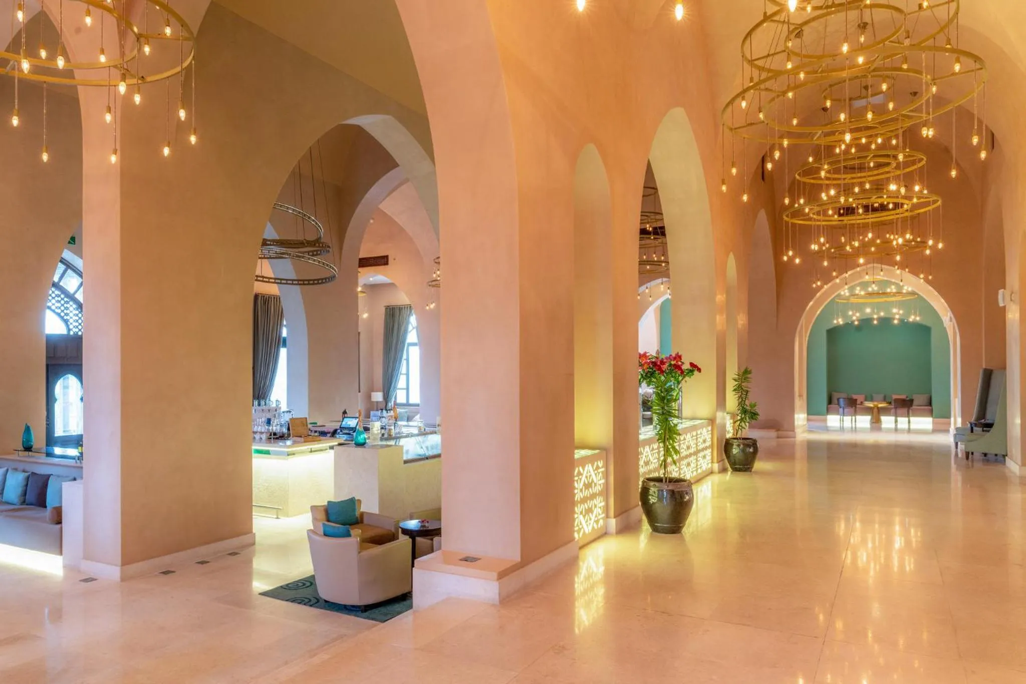 Lounge or bar in Salalah Rotana Resort