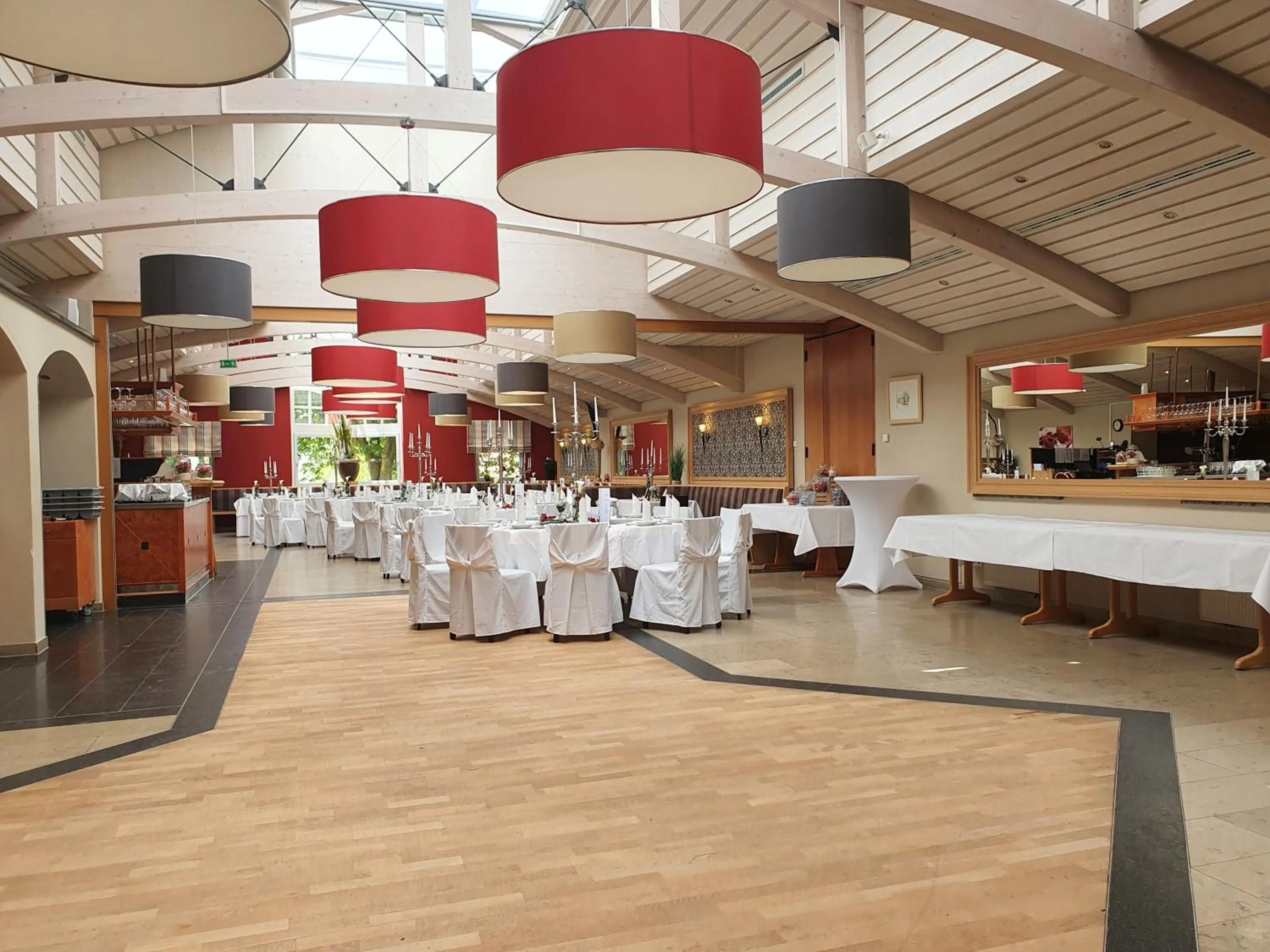 Restaurant/places to eat in Stempfle's Landgasthaus zum Kreuz