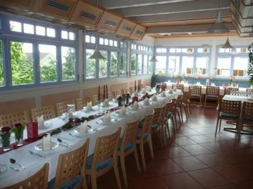 Restaurant/places to eat in Stempfle's Landgasthaus zum Kreuz