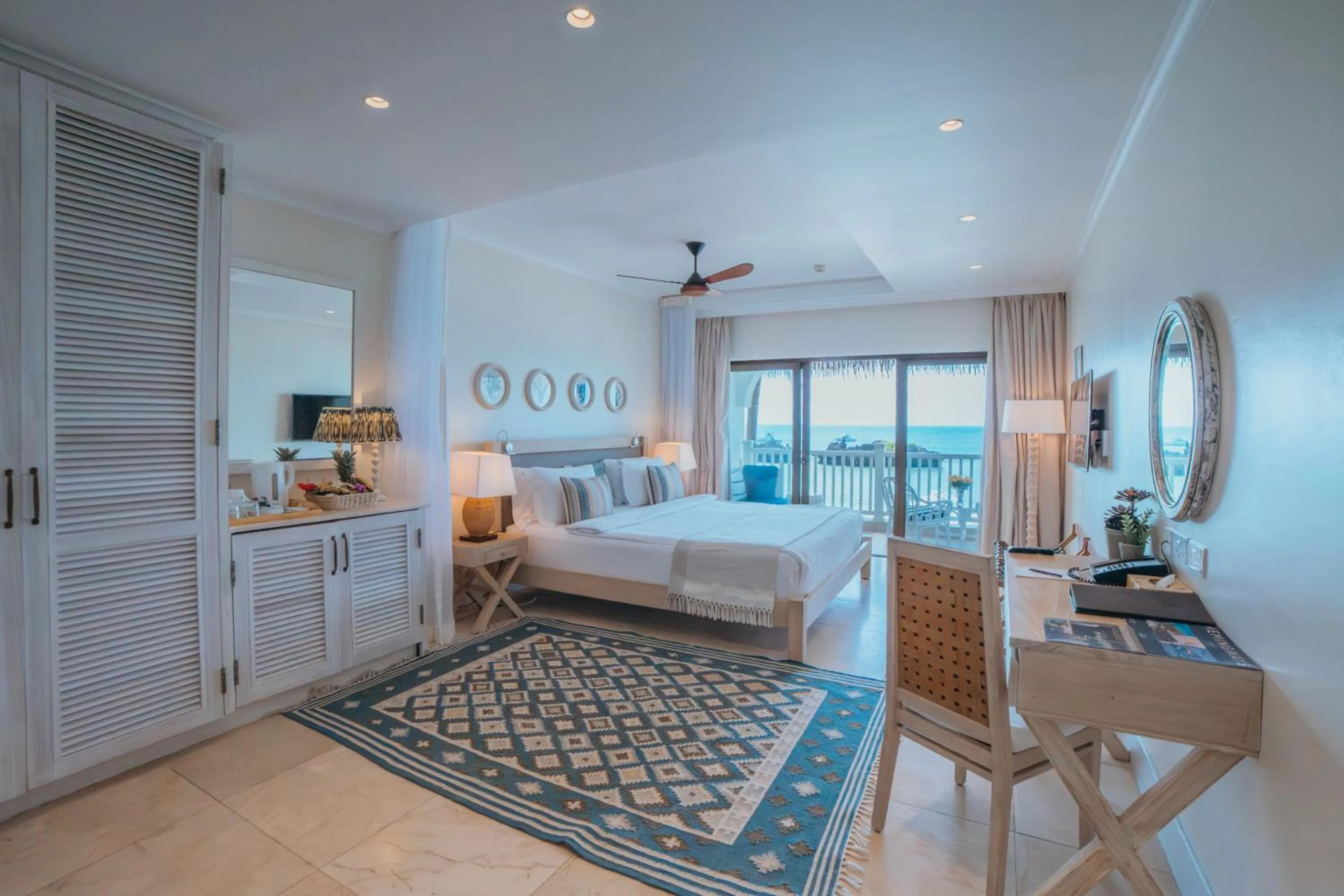 Bed in Hemingways Watamu