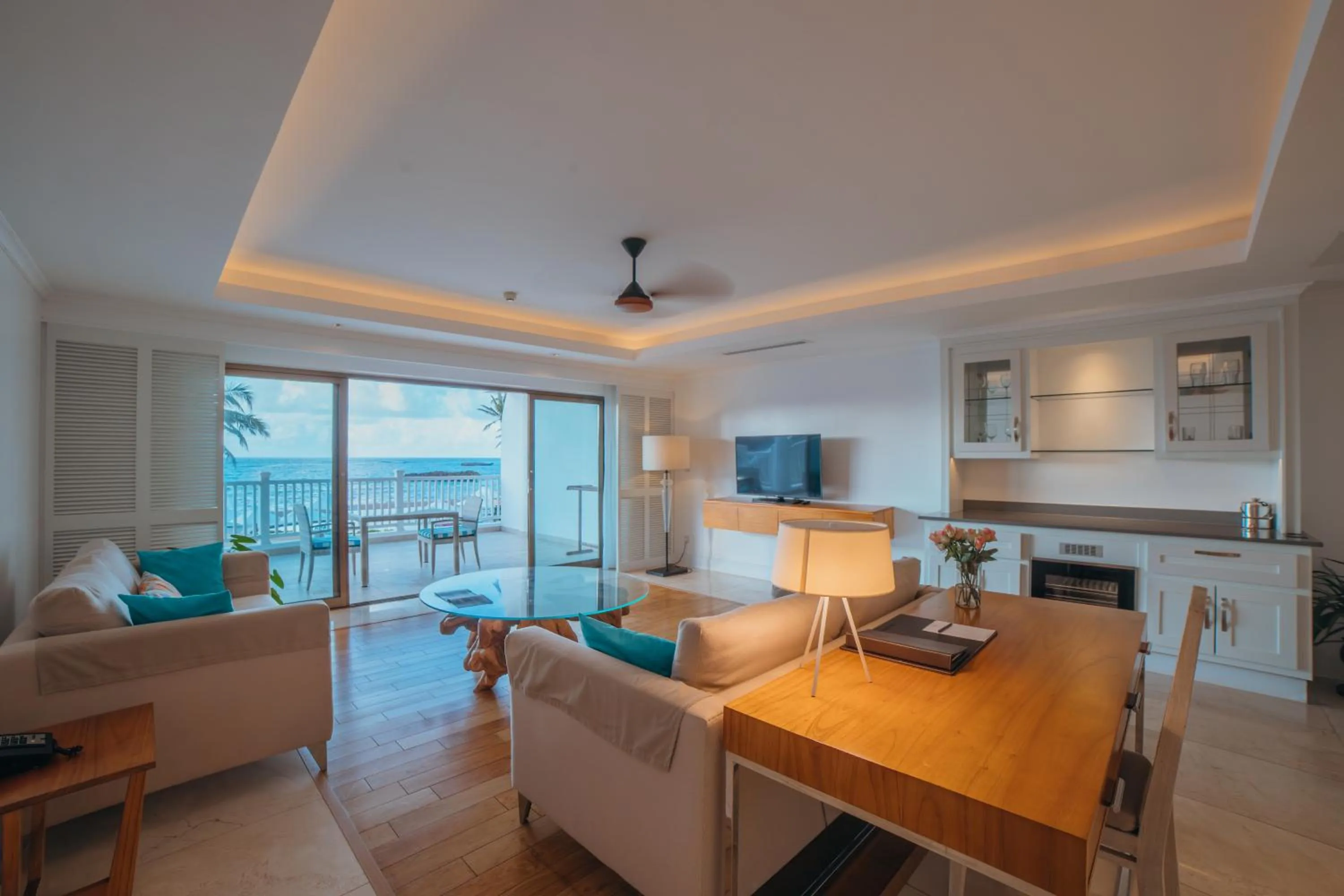 Living room in Hemingways Watamu