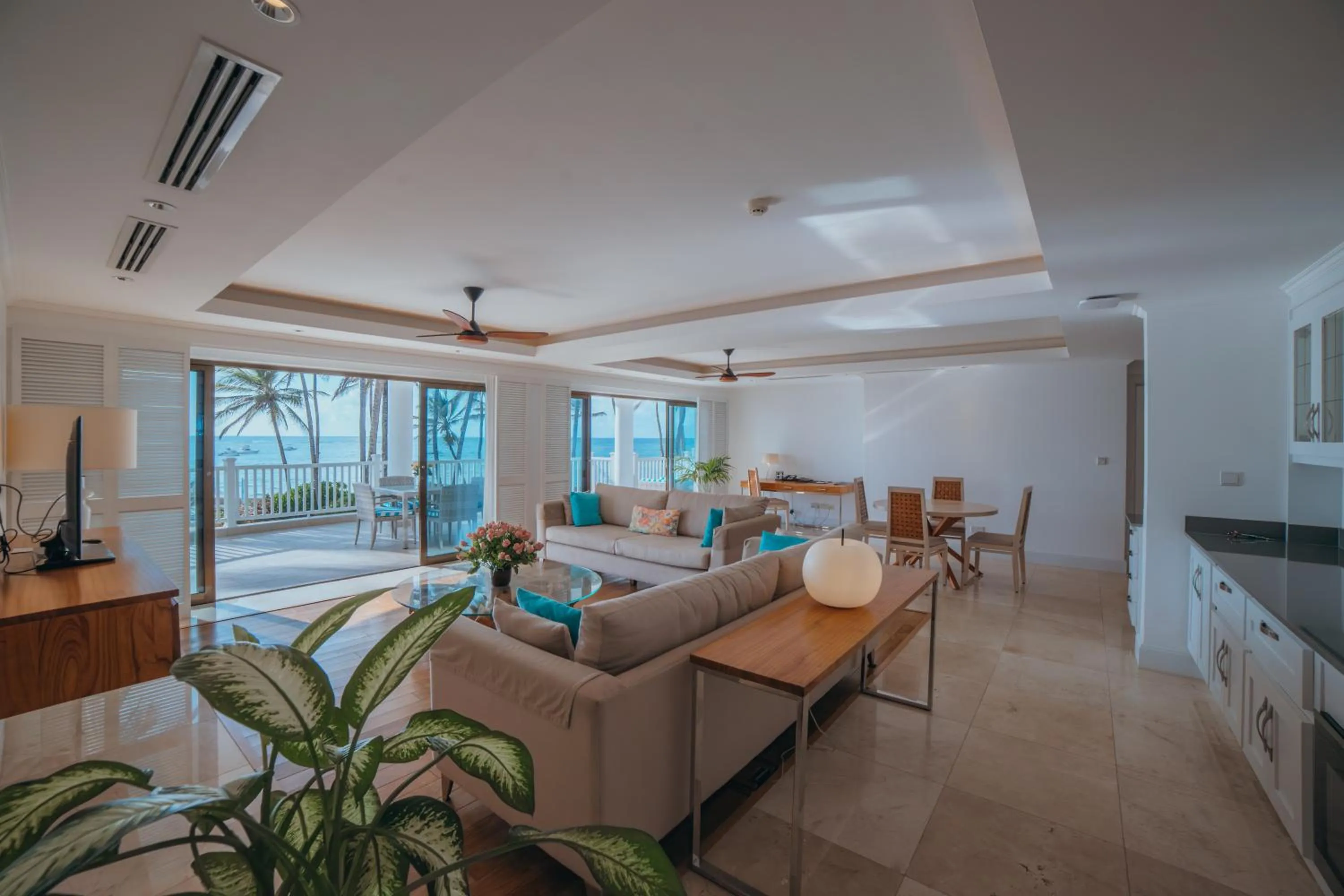 Living room in Hemingways Watamu