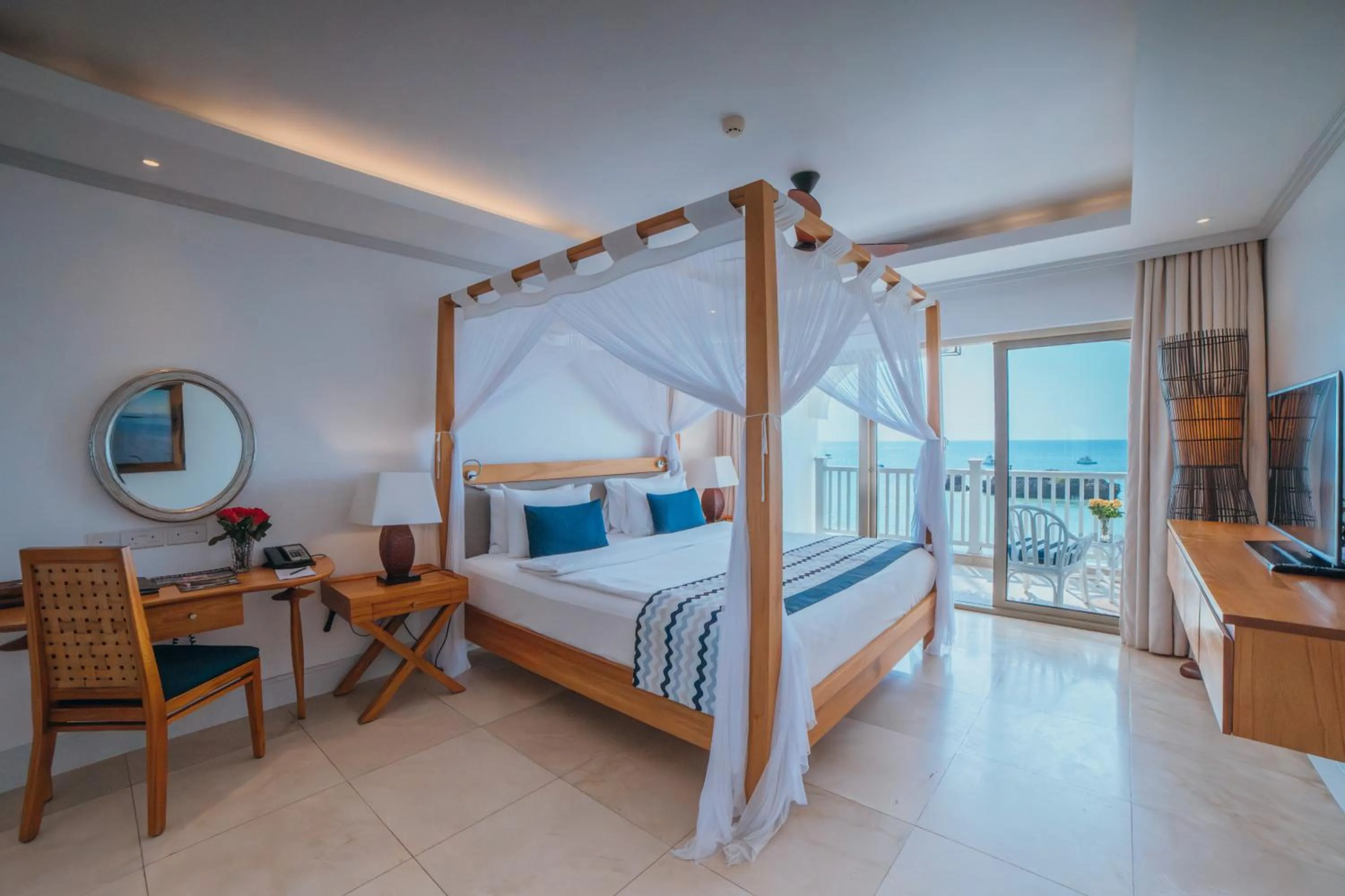 Bed in Hemingways Watamu