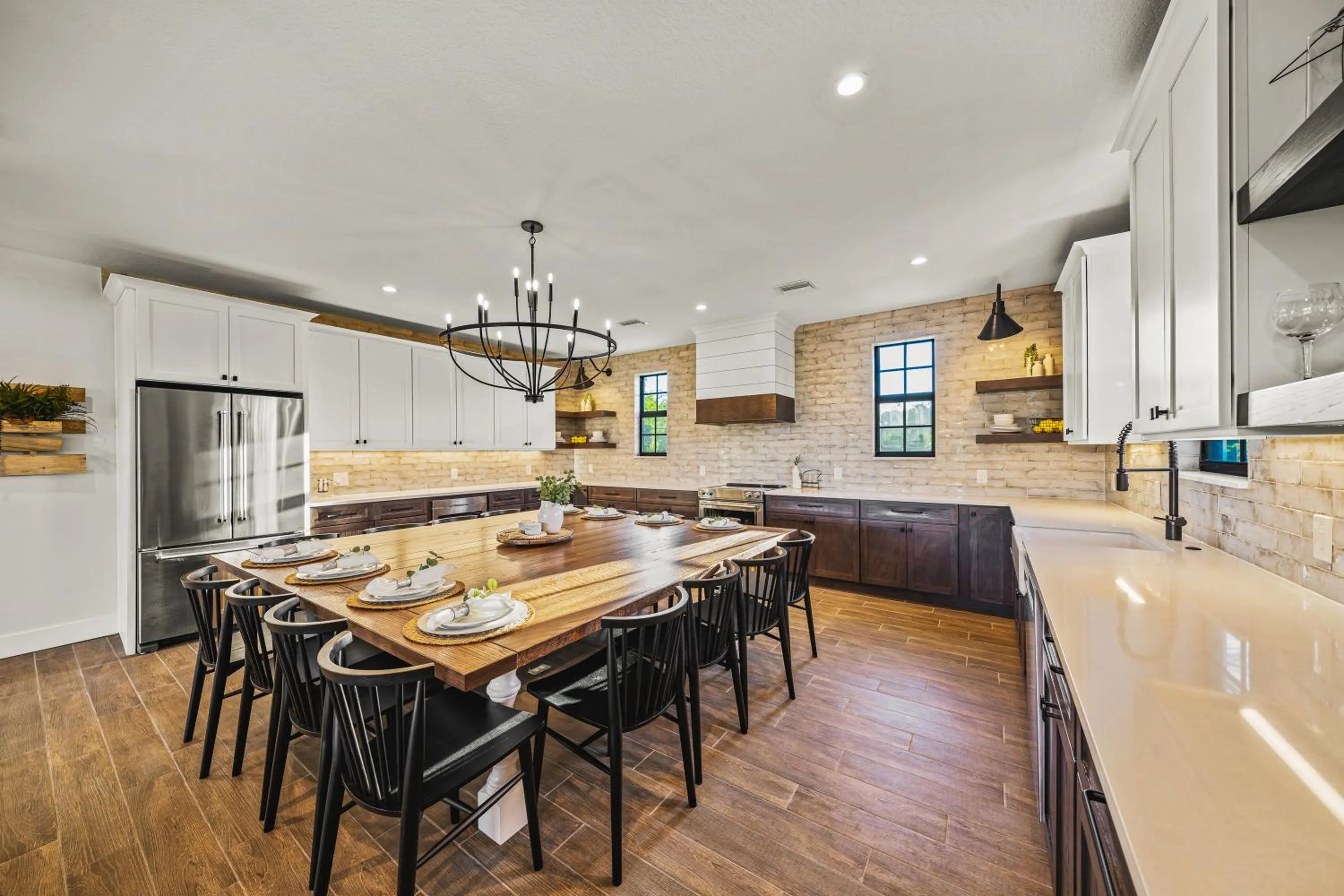 Dining area in Crescent Beach House