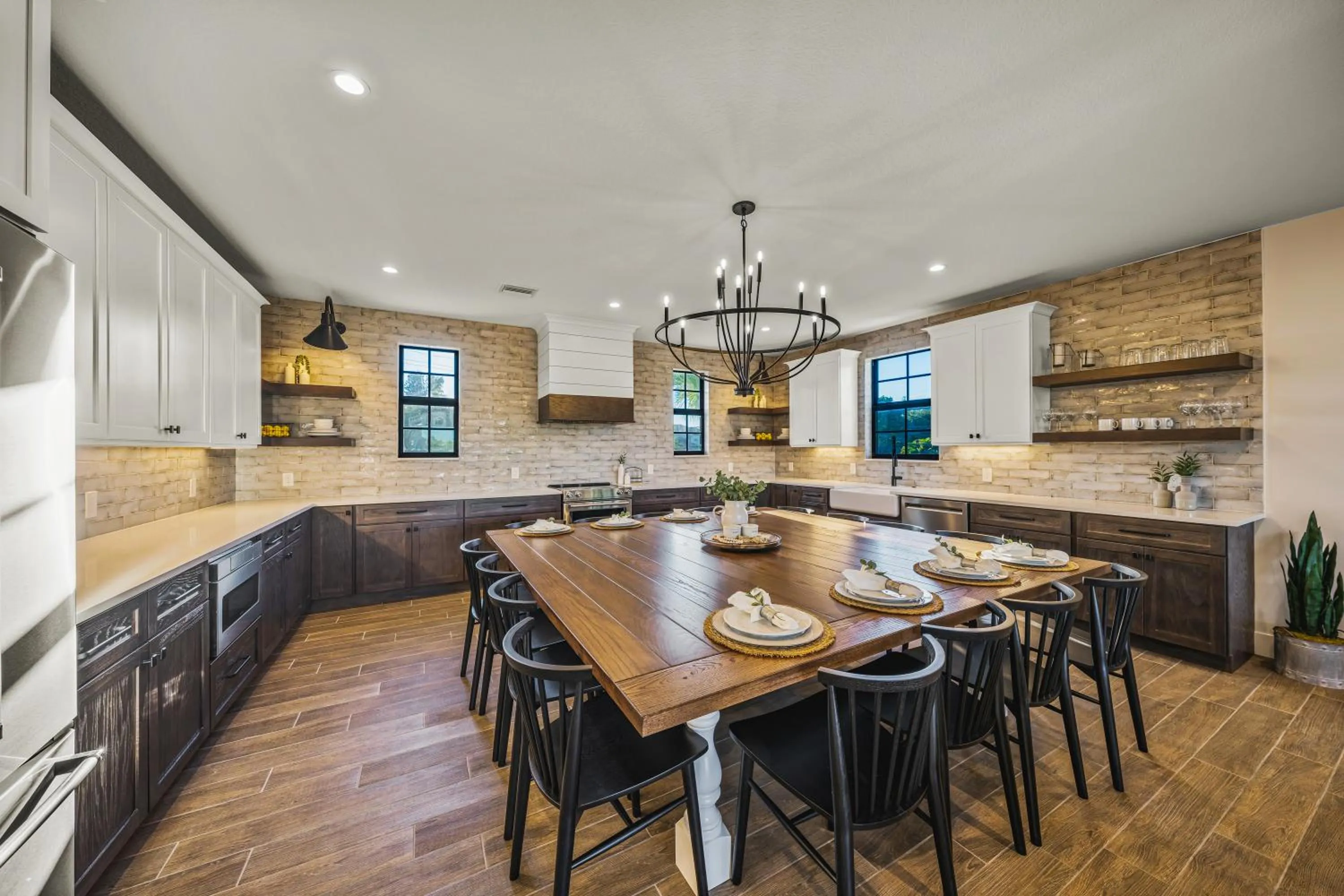Dining area in Crescent Beach House