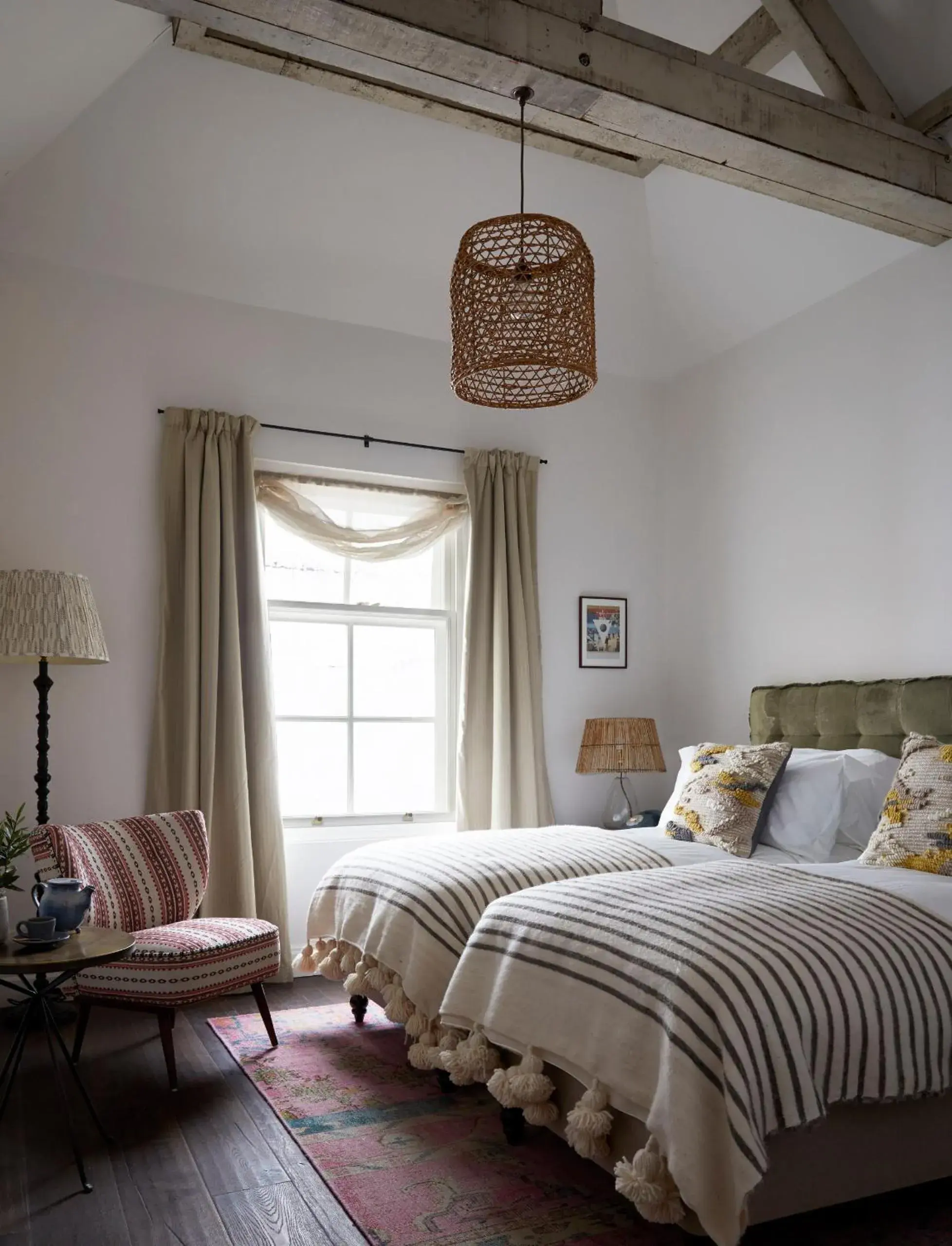 Deluxe Double or Twin Room in Artist Residence Bristol Deluxe Double or Twin Room in Artist Residence Bristol