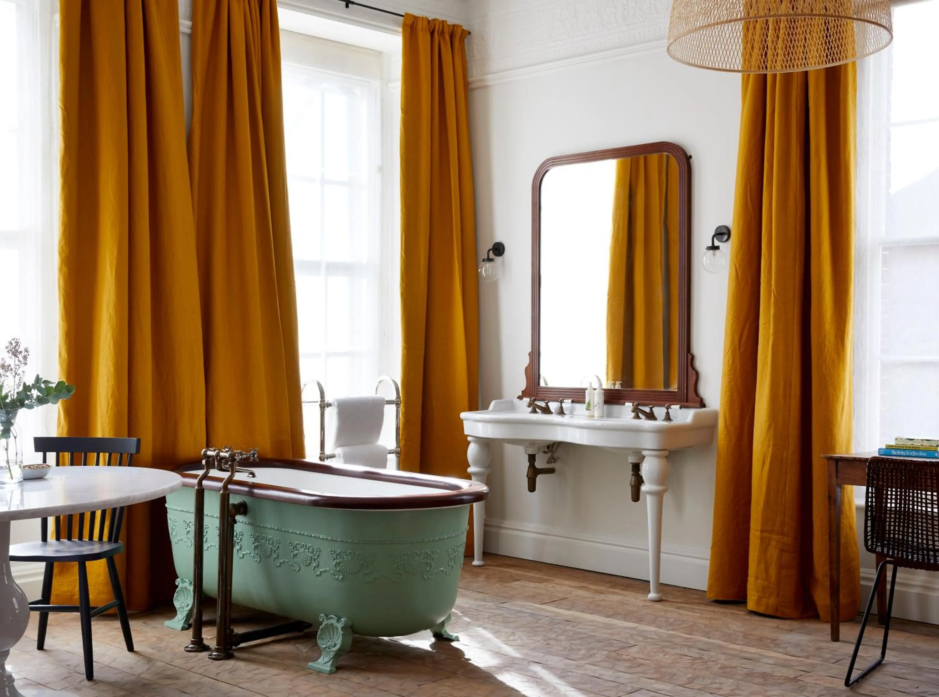 Bathroom in Artist Residence Bristol