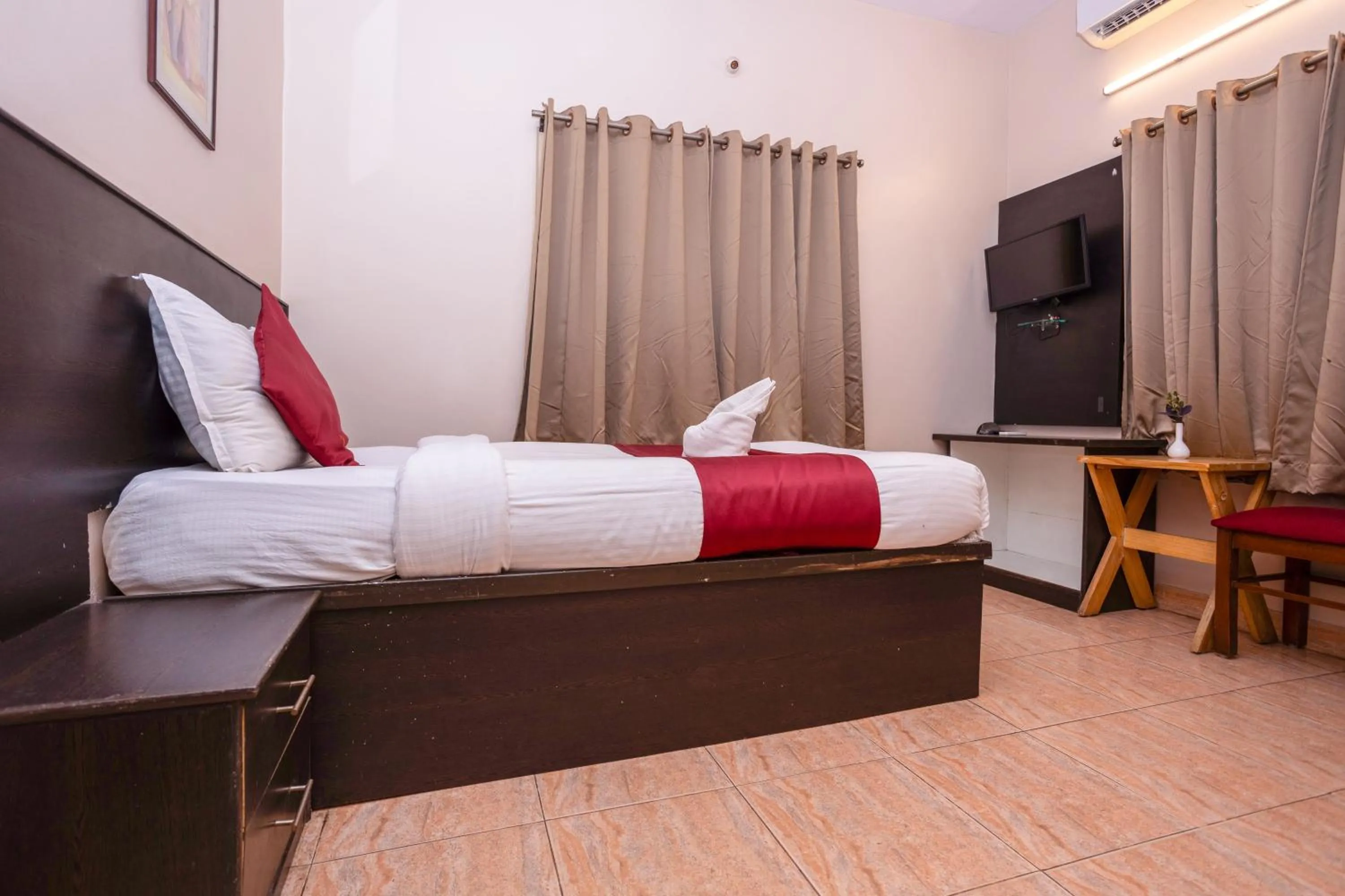 Bed in The Residency Marathahalli
