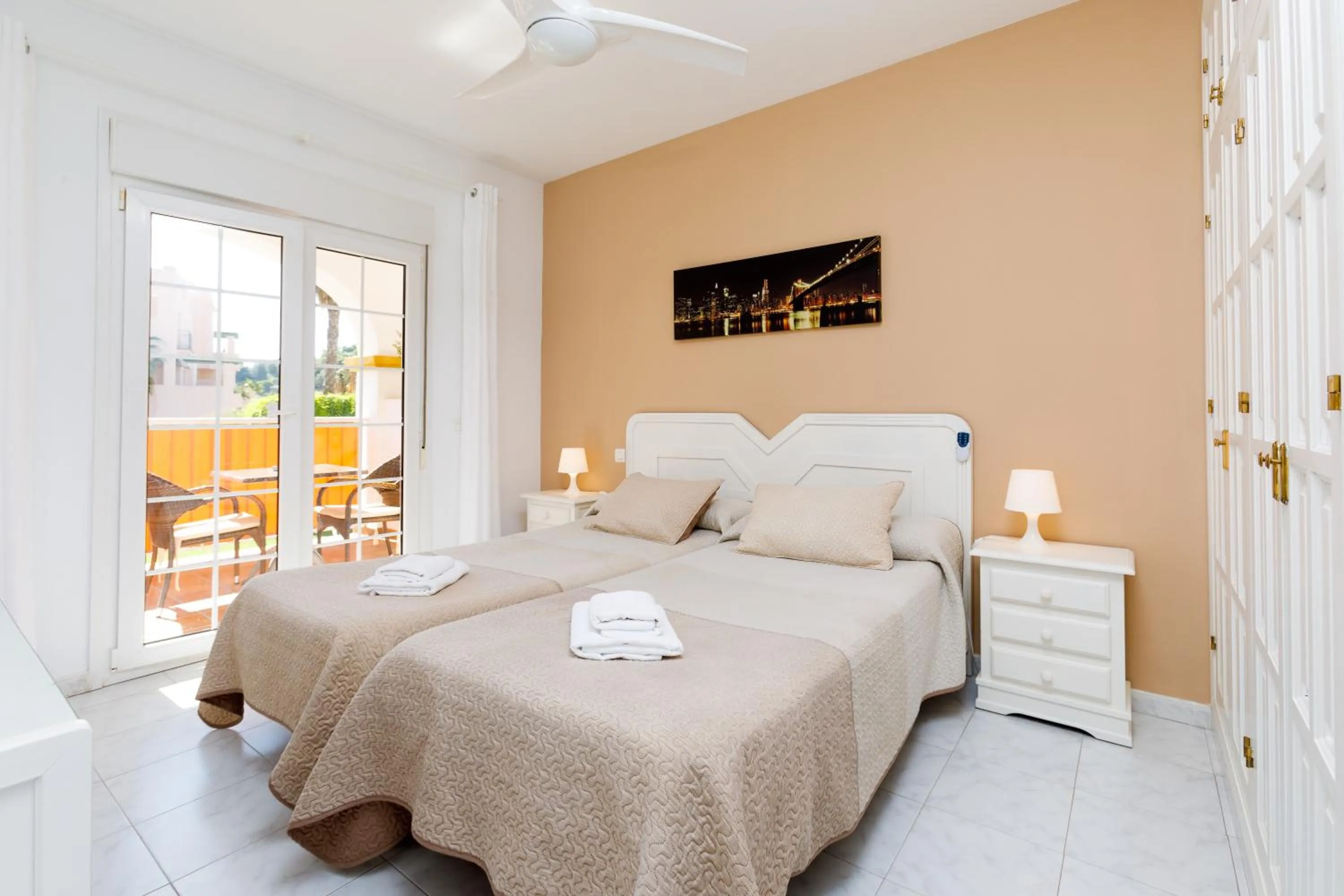 Bedroom in AT Almoraide Rooms Suites