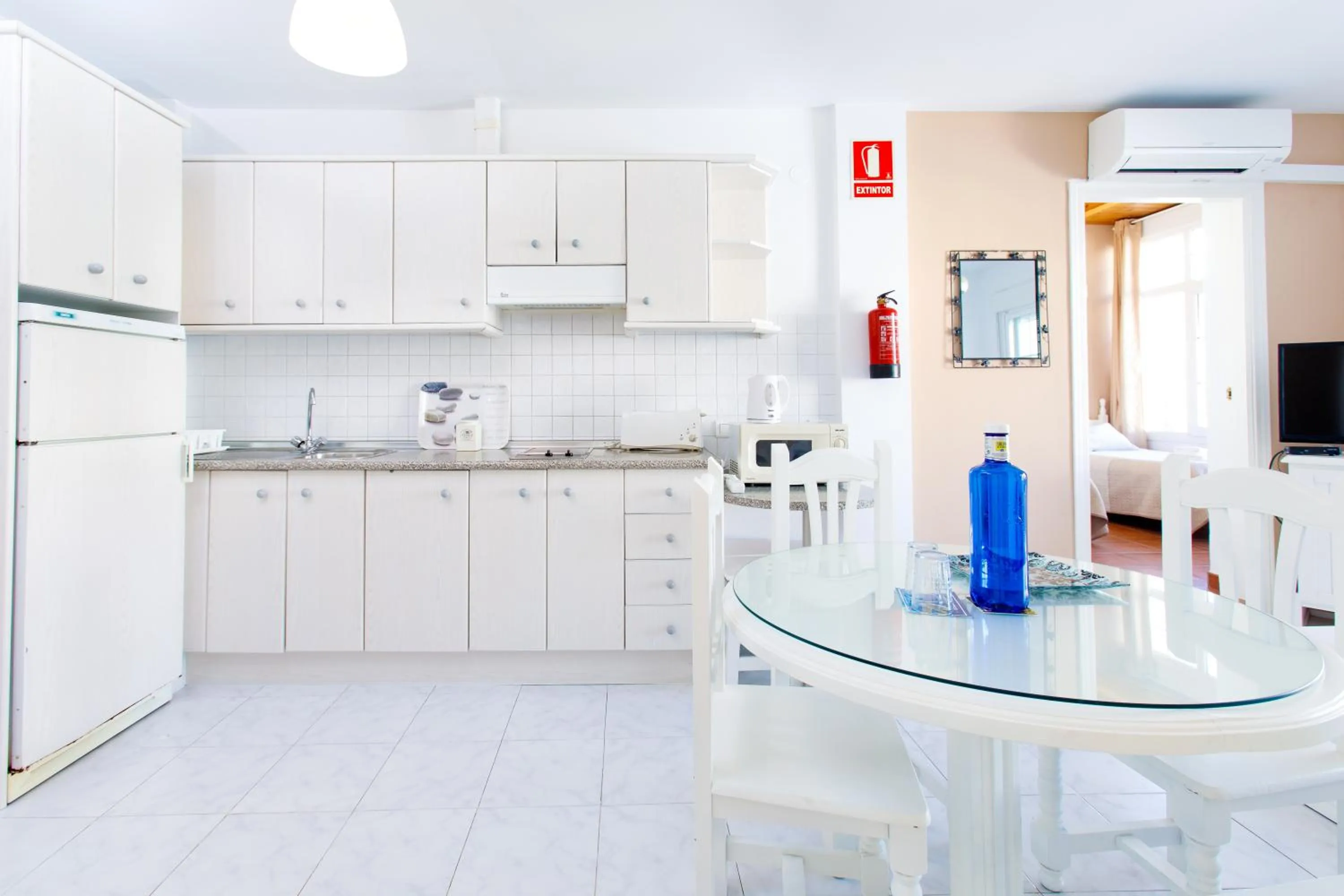 Coffee/tea facilities in AT Almoraide Rooms Suites