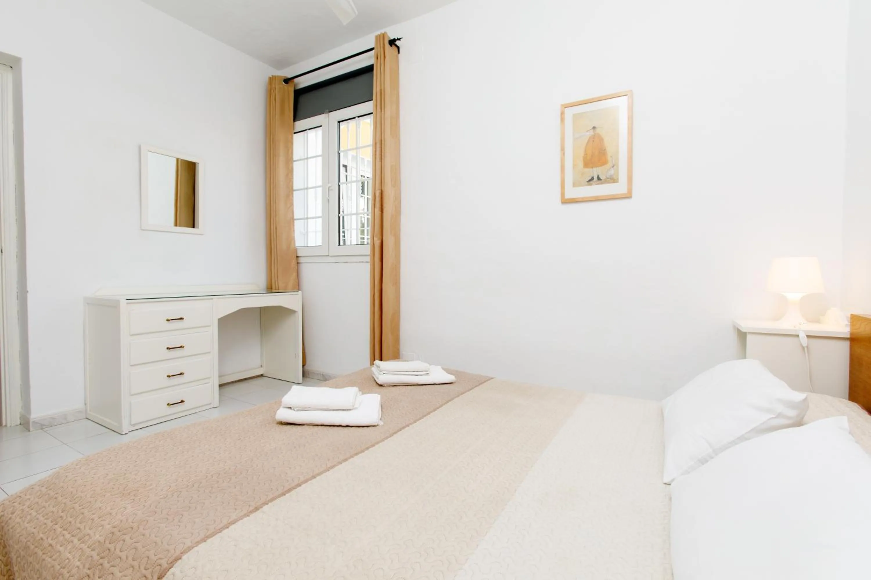 Bedroom in AT Almoraide Rooms Suites