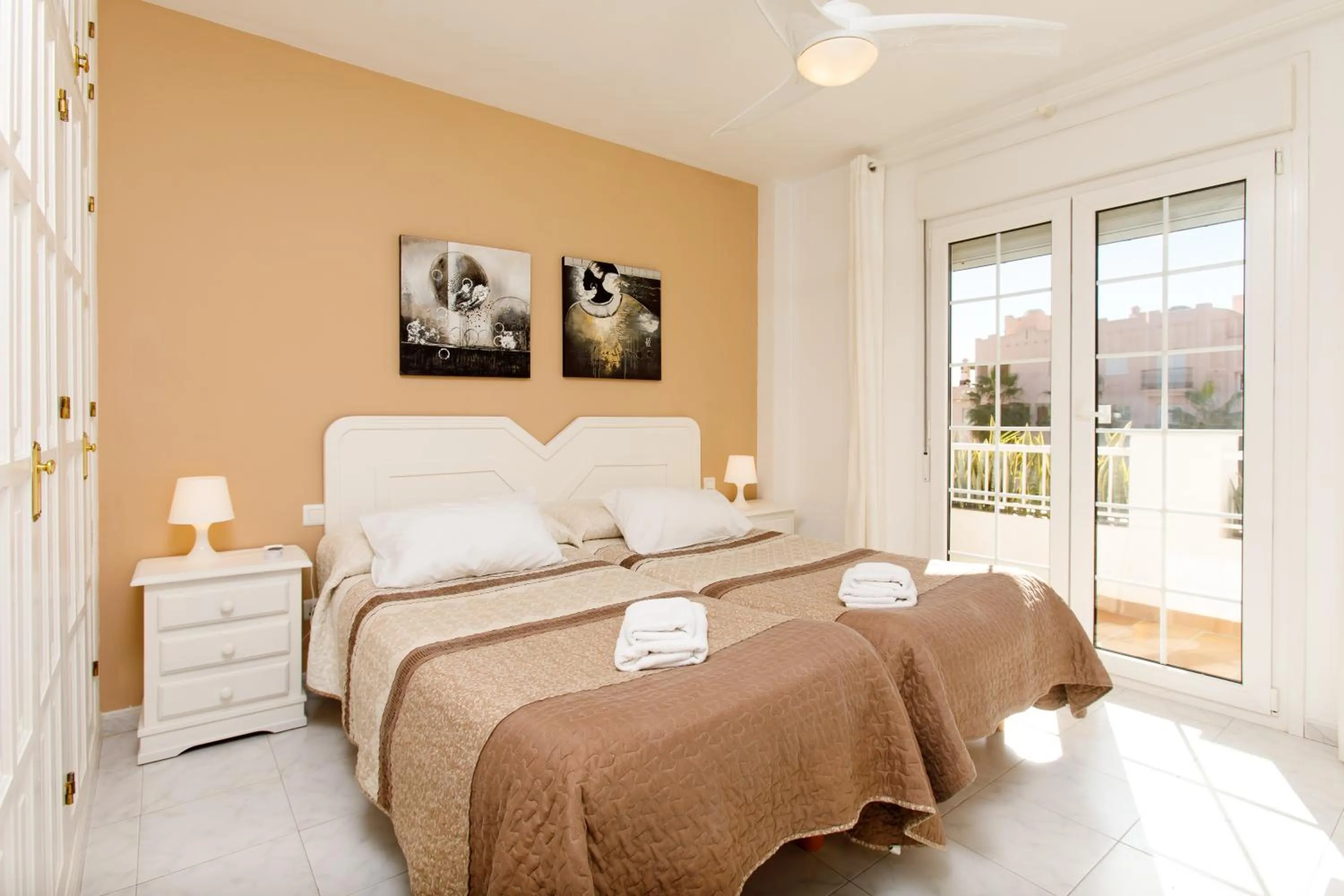 Bedroom in AT Almoraide Rooms Suites