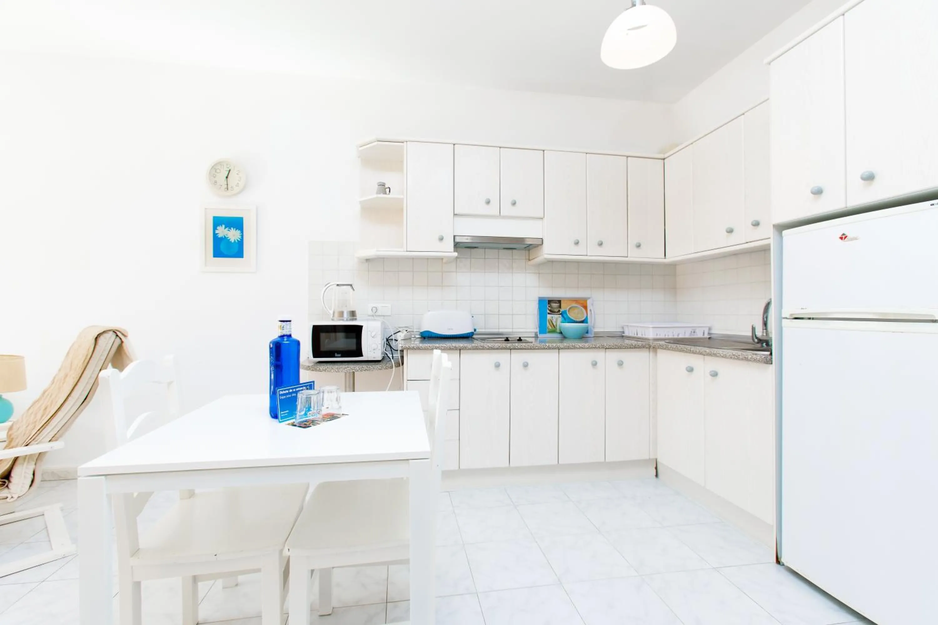 Coffee/tea facilities in AT Almoraide Rooms Suites