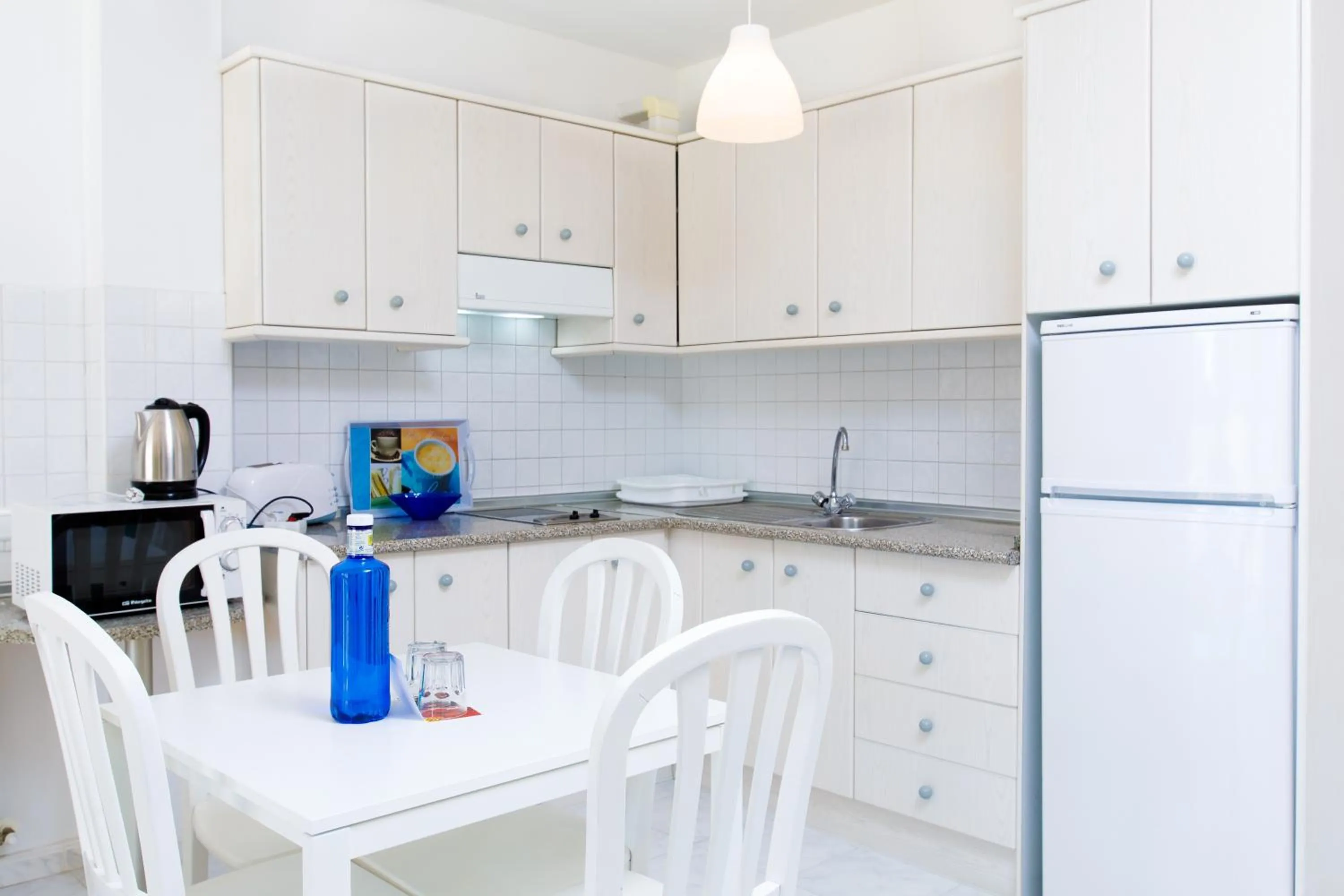 Kitchen or kitchenette in AT Almoraide Rooms Suites