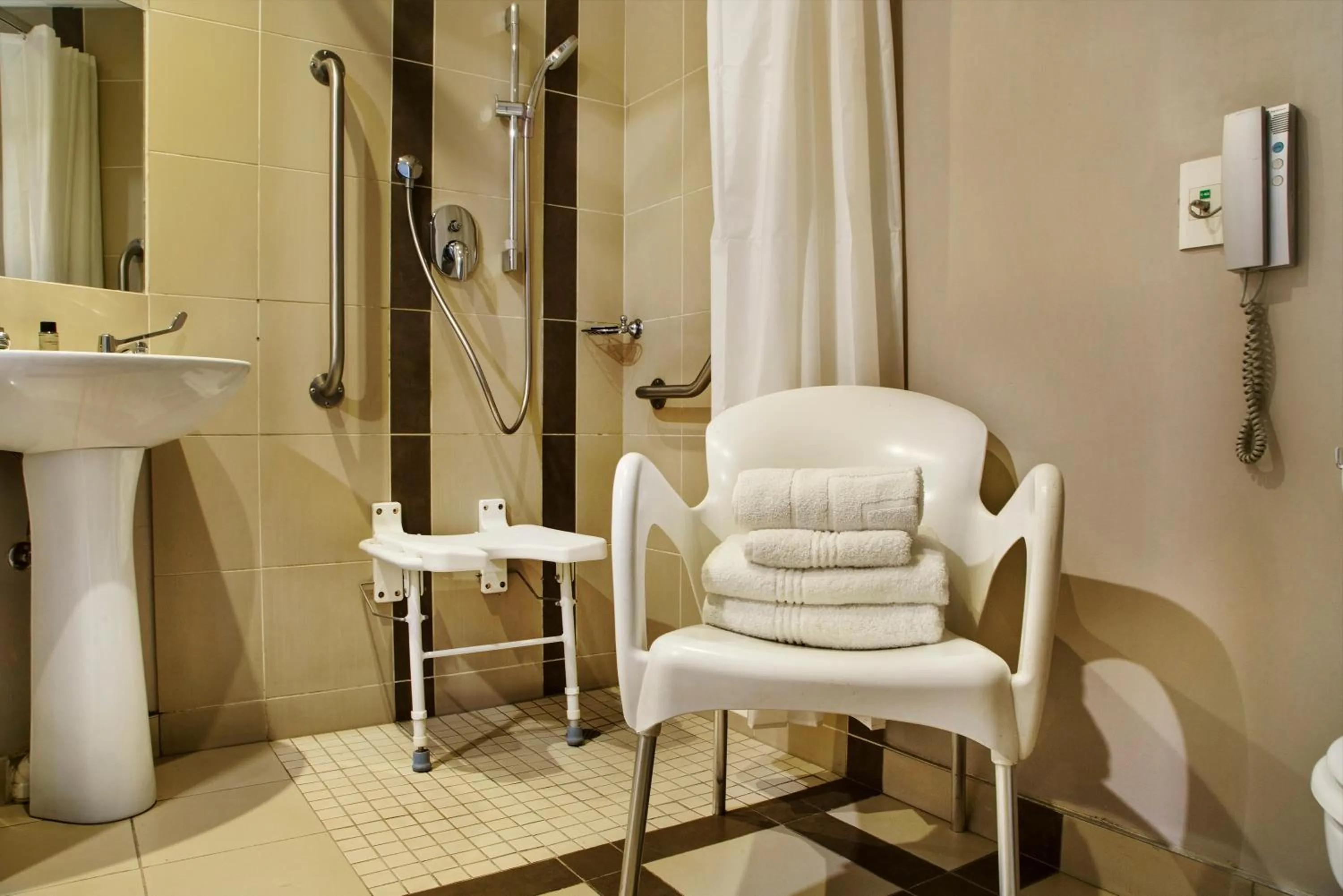 Bed in The RidgePoint Hotel