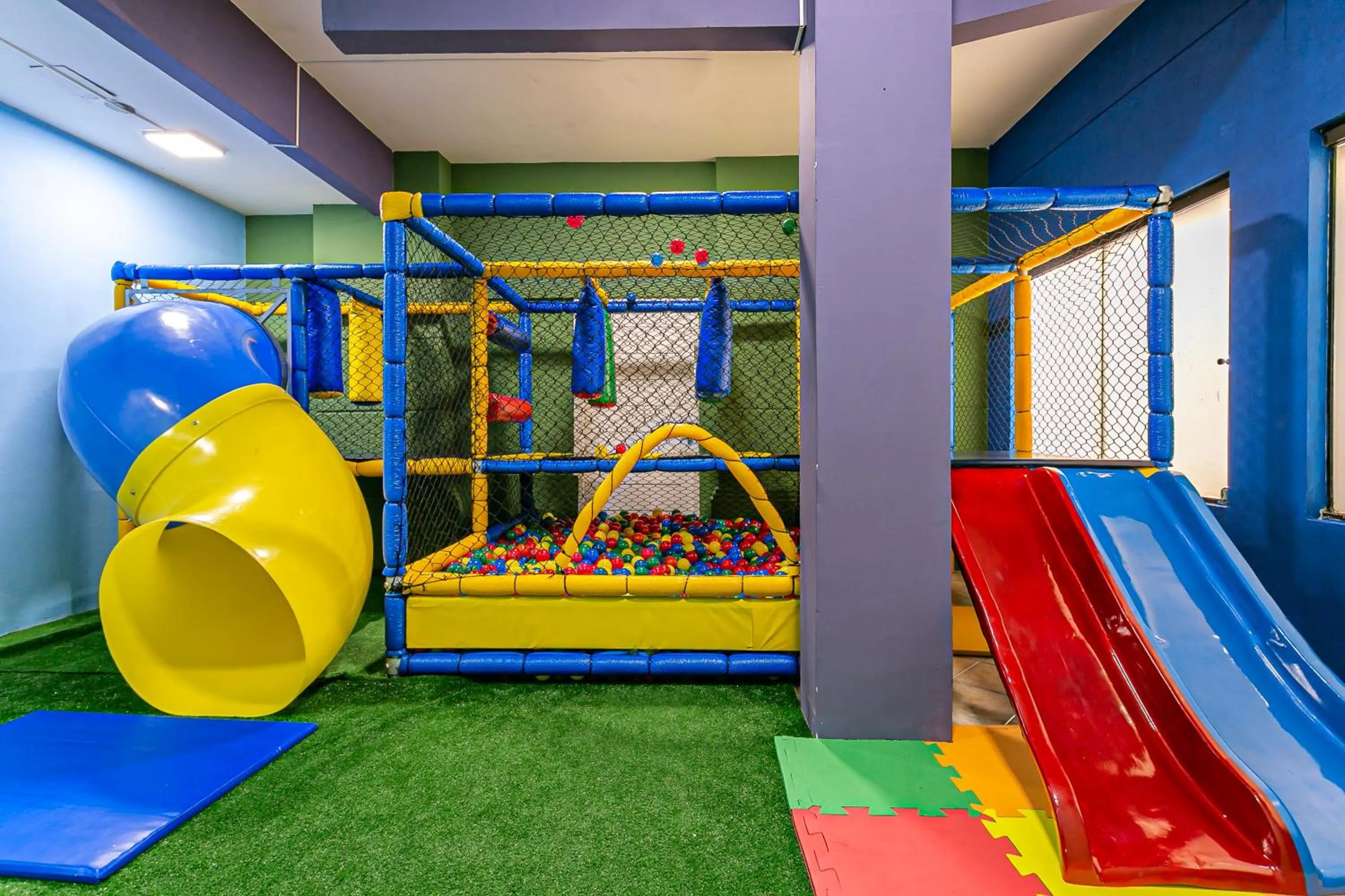 Children play ground in Ingleses Palace Hotel