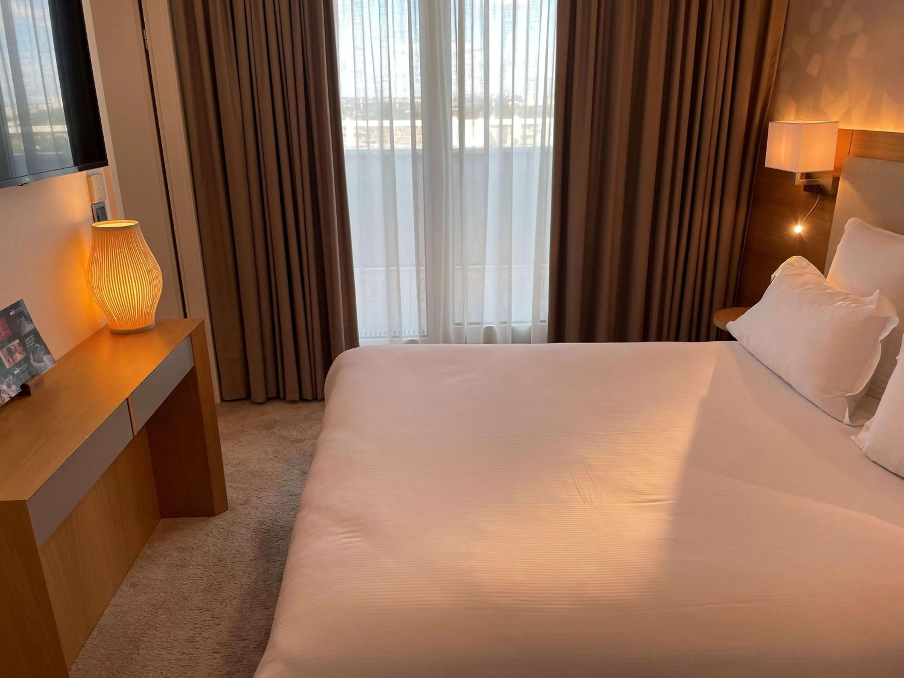 Bedroom, Bed in Brit Hotel Paris Orly Rungis