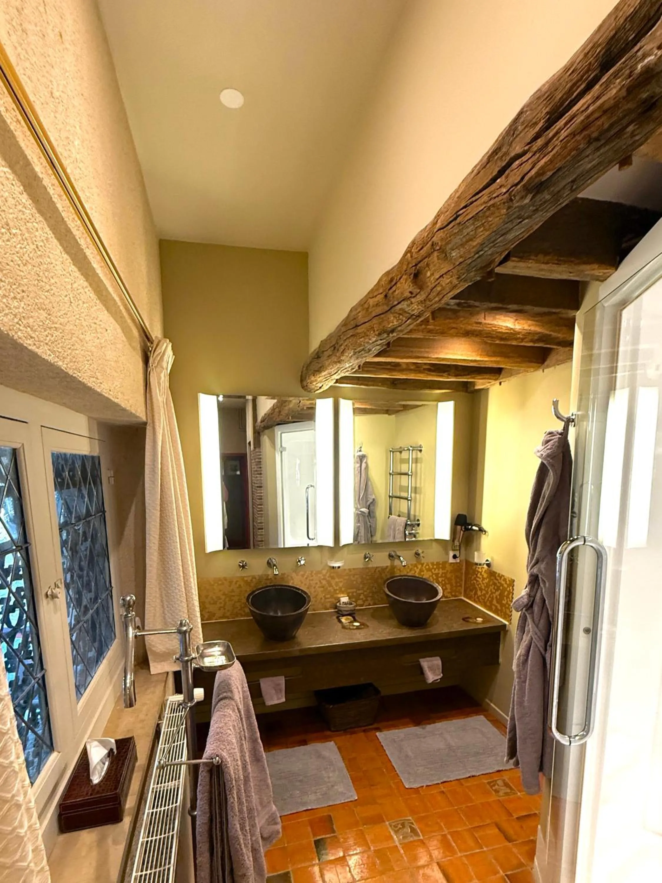 Bathroom in Demeure des Vieux Bains