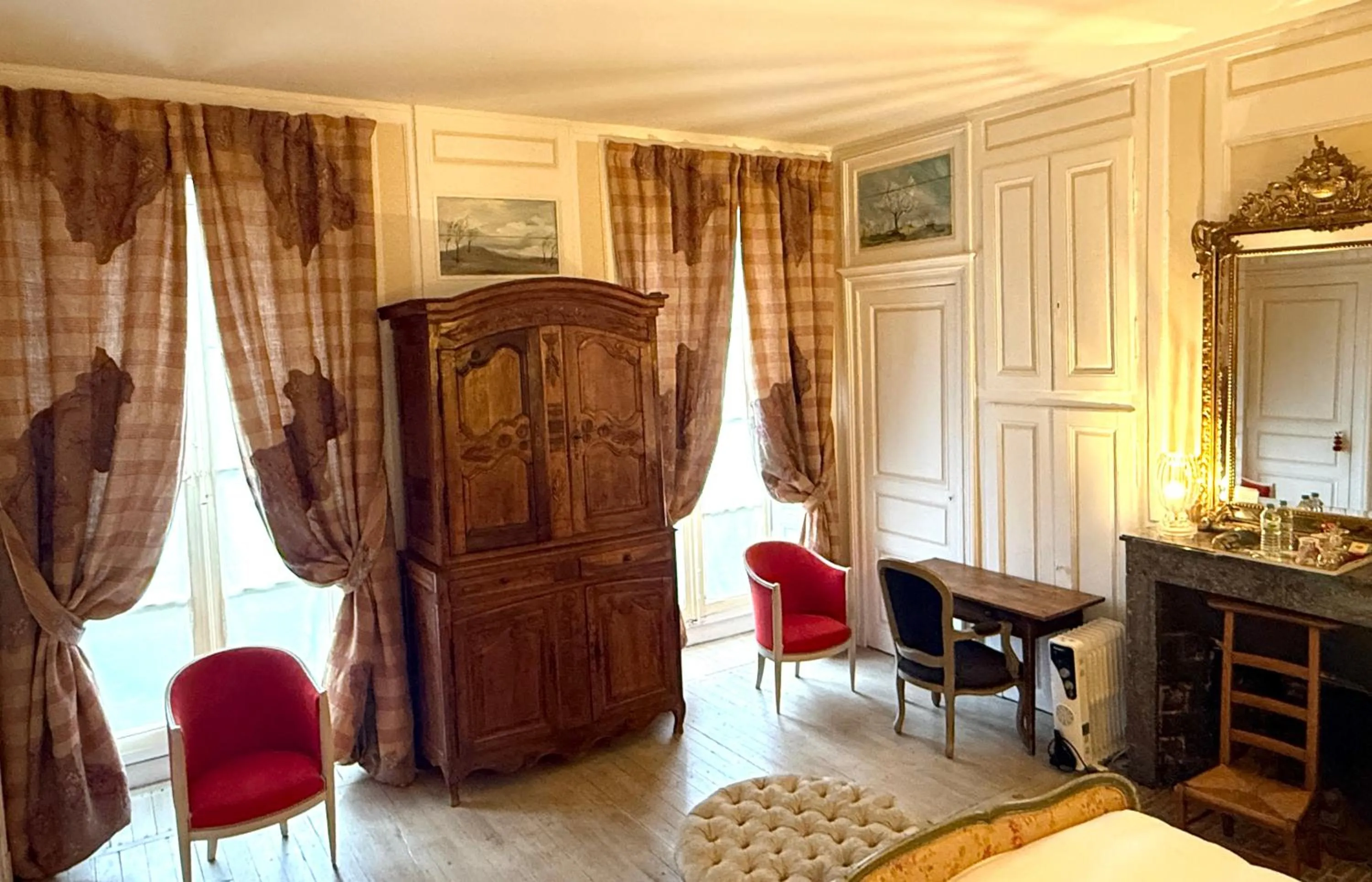 Photo of the whole room in Demeure des Vieux Bains