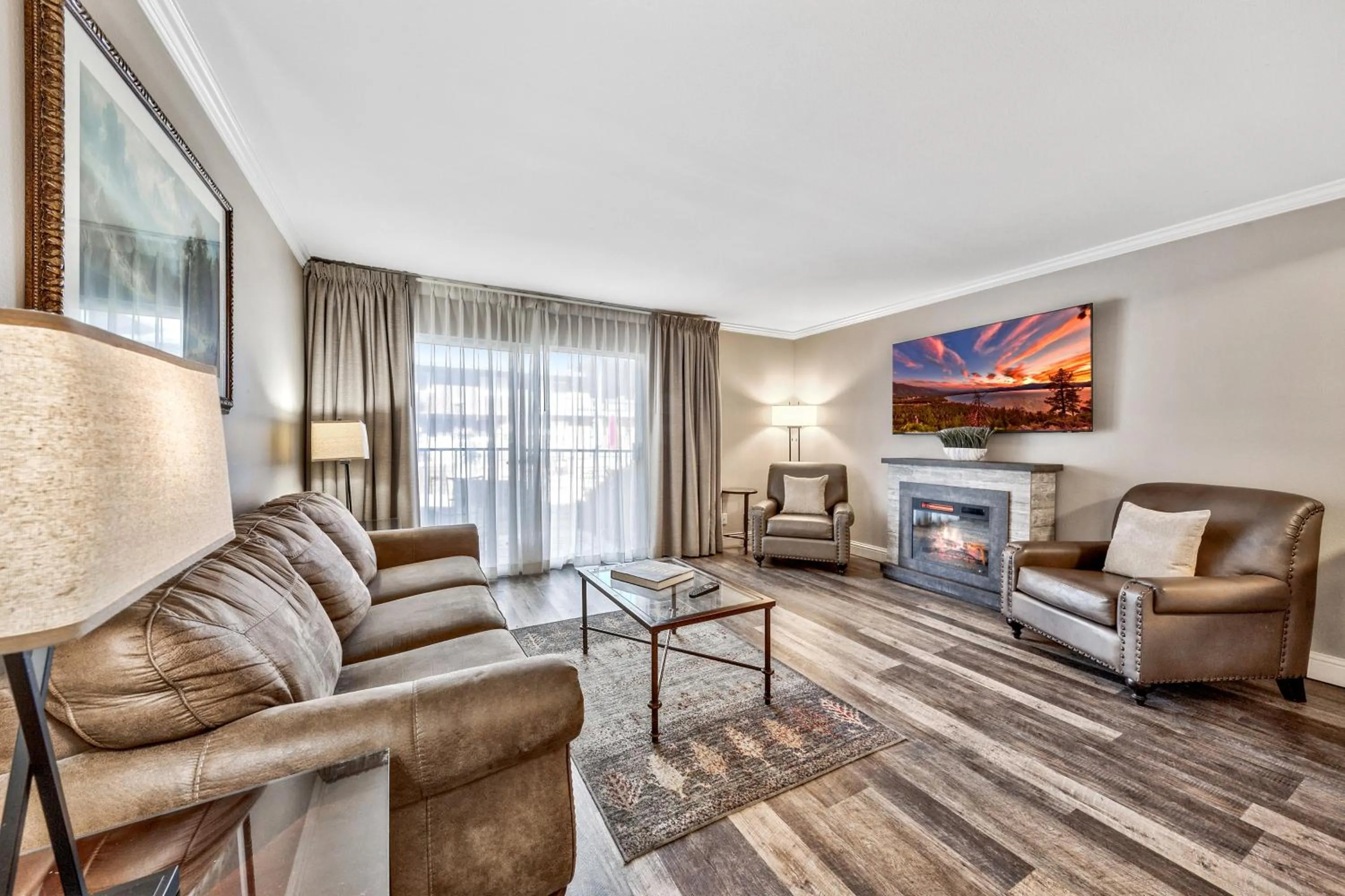 Living room in Forest Suites Resort at the Heavenly Village