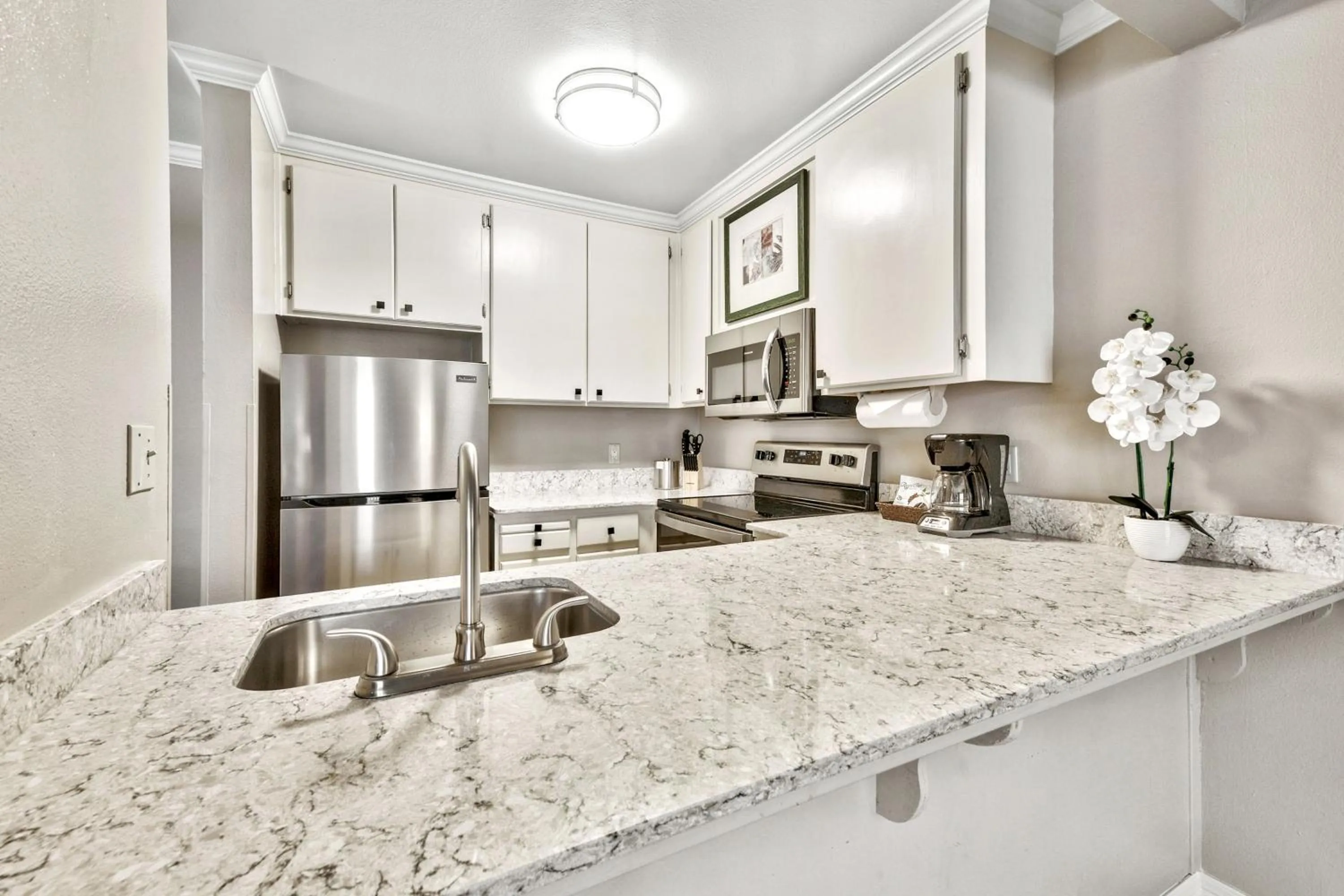 Kitchen or kitchenette in Forest Suites Resort at the Heavenly Village