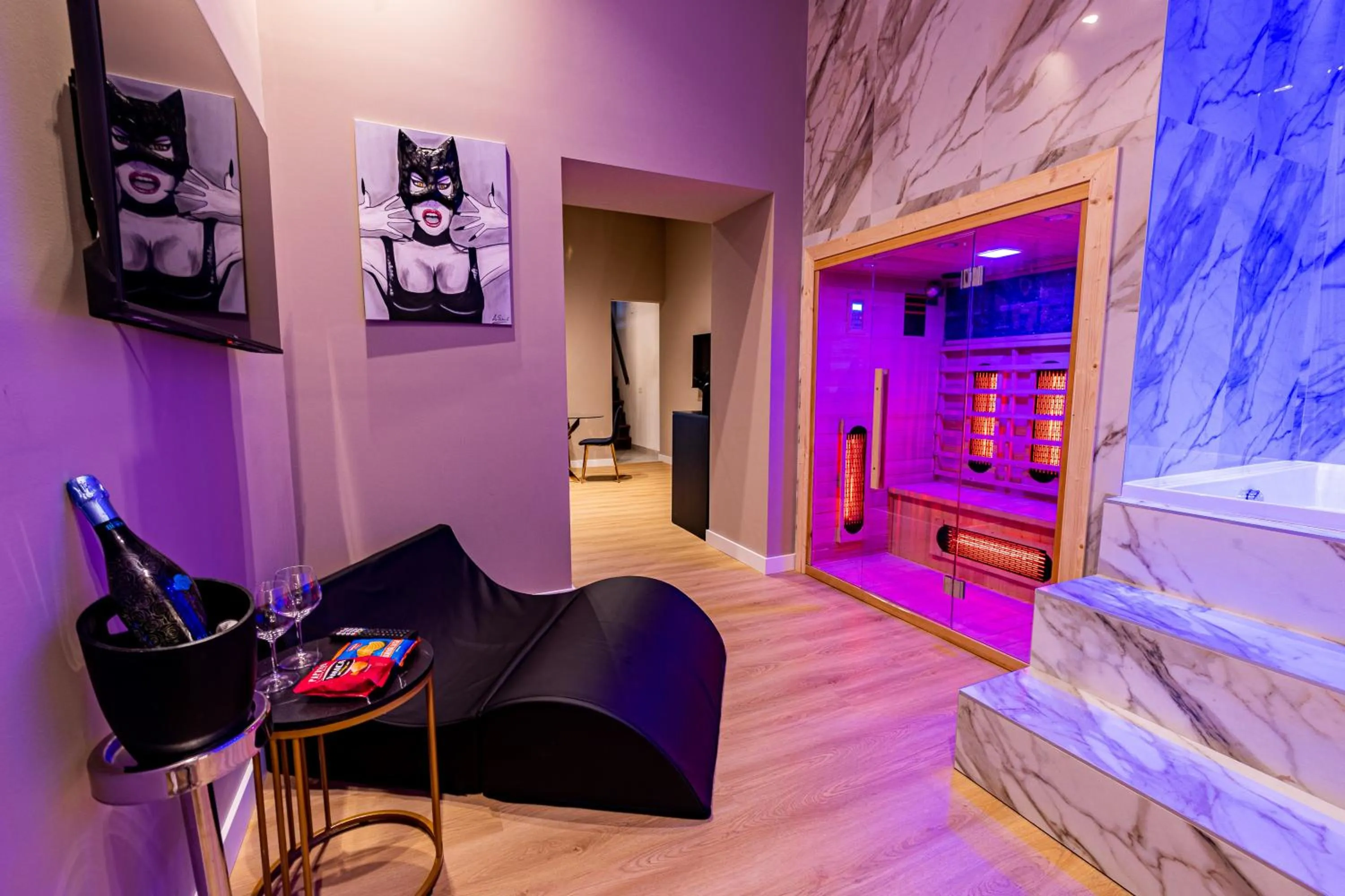 Maximum hub suite&spa