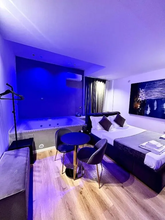 Bed in Maximum hub suite&spa