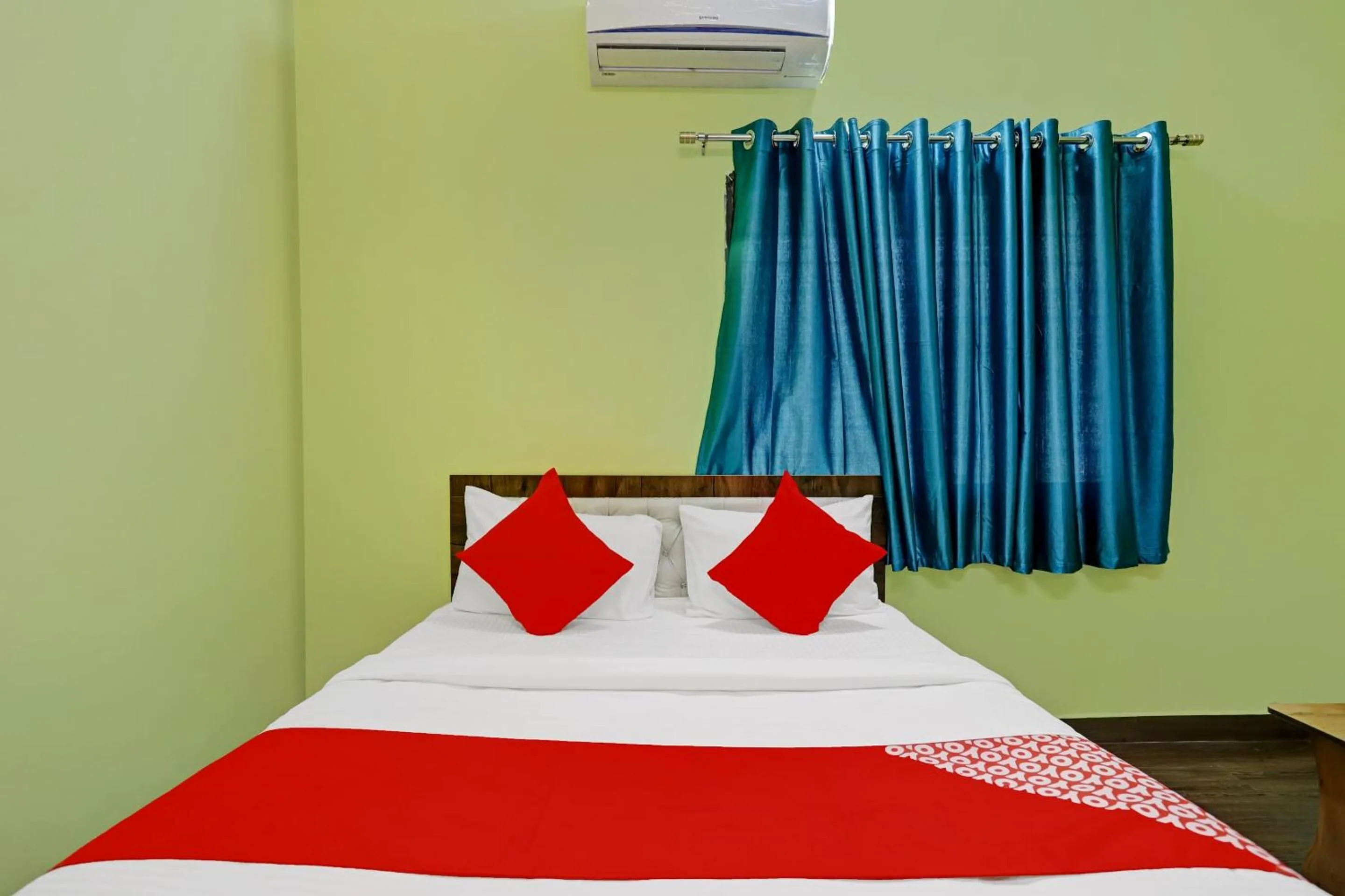Bedroom, Bed in Hotel O Pritesh Avenue