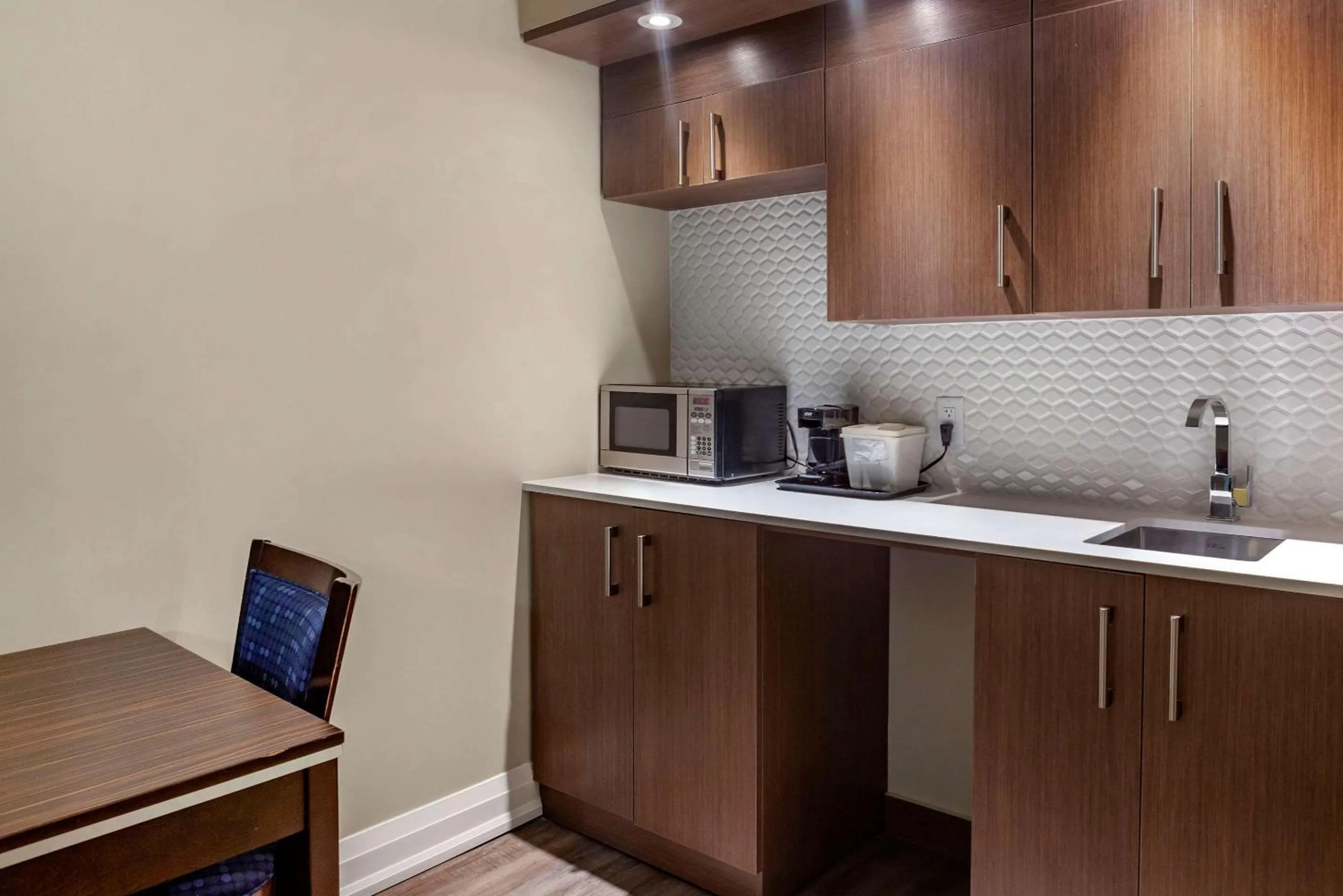 Photo of the whole room in Econo Lodge Inn & Suites Downtown