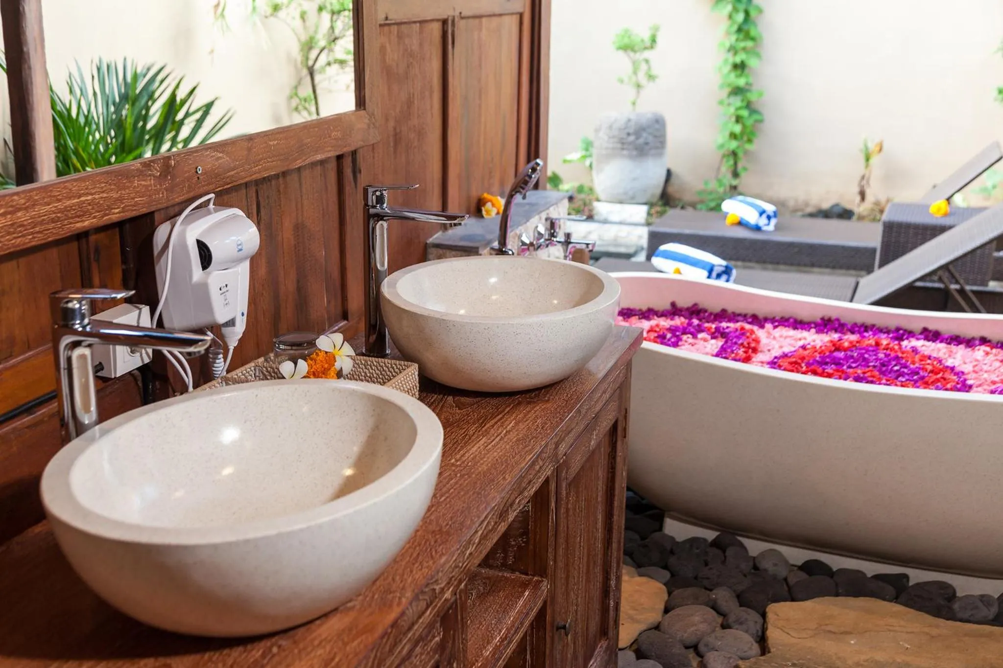 Bathroom in Pundi Kaya