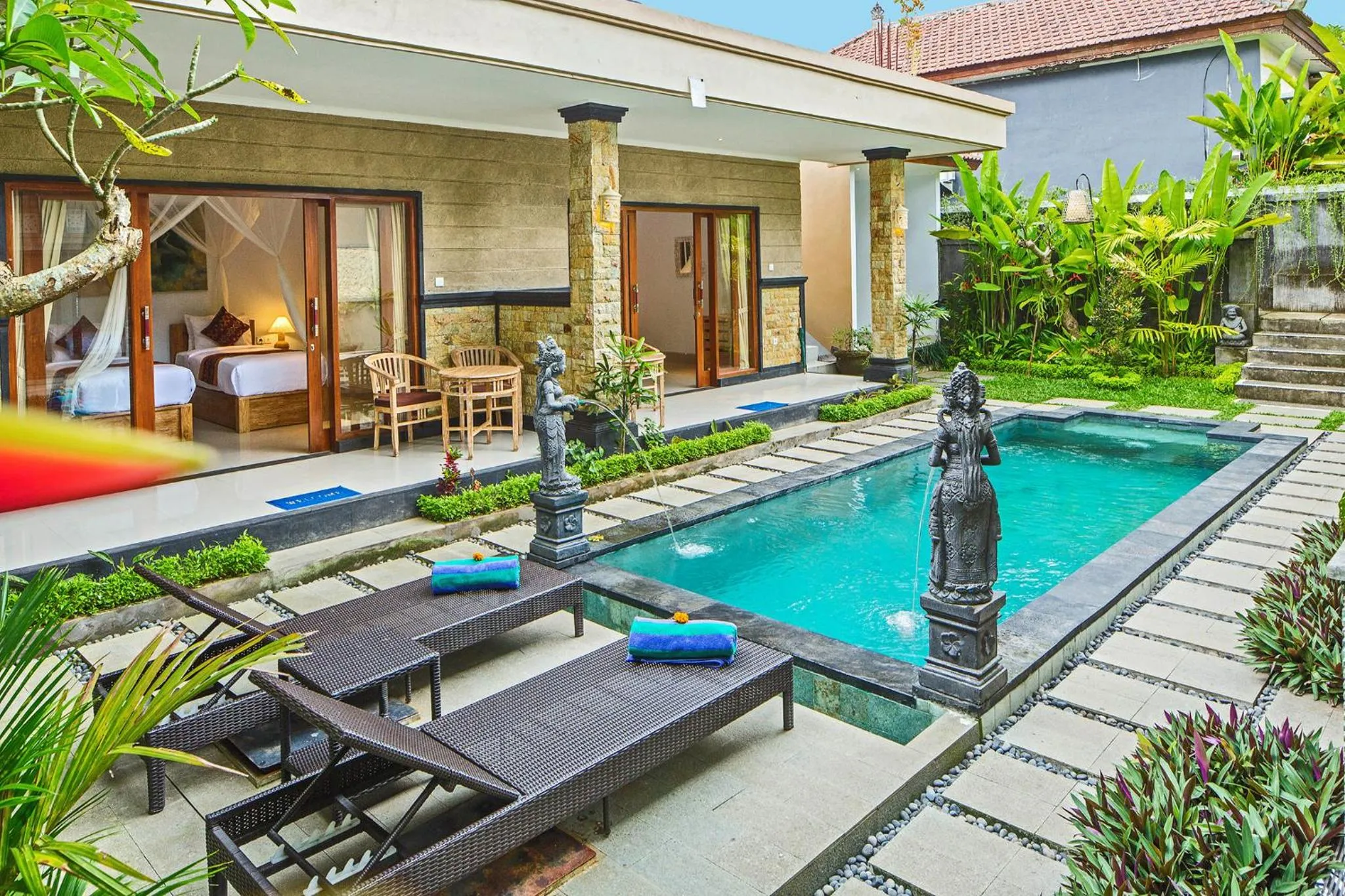 Property building in Pundi Kaya