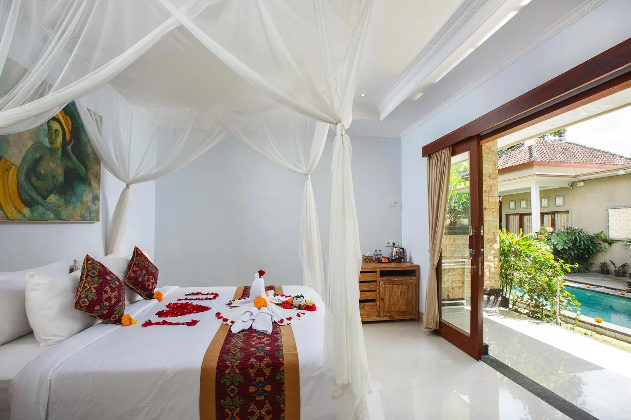 Bedroom, Bed in Pundi Kaya