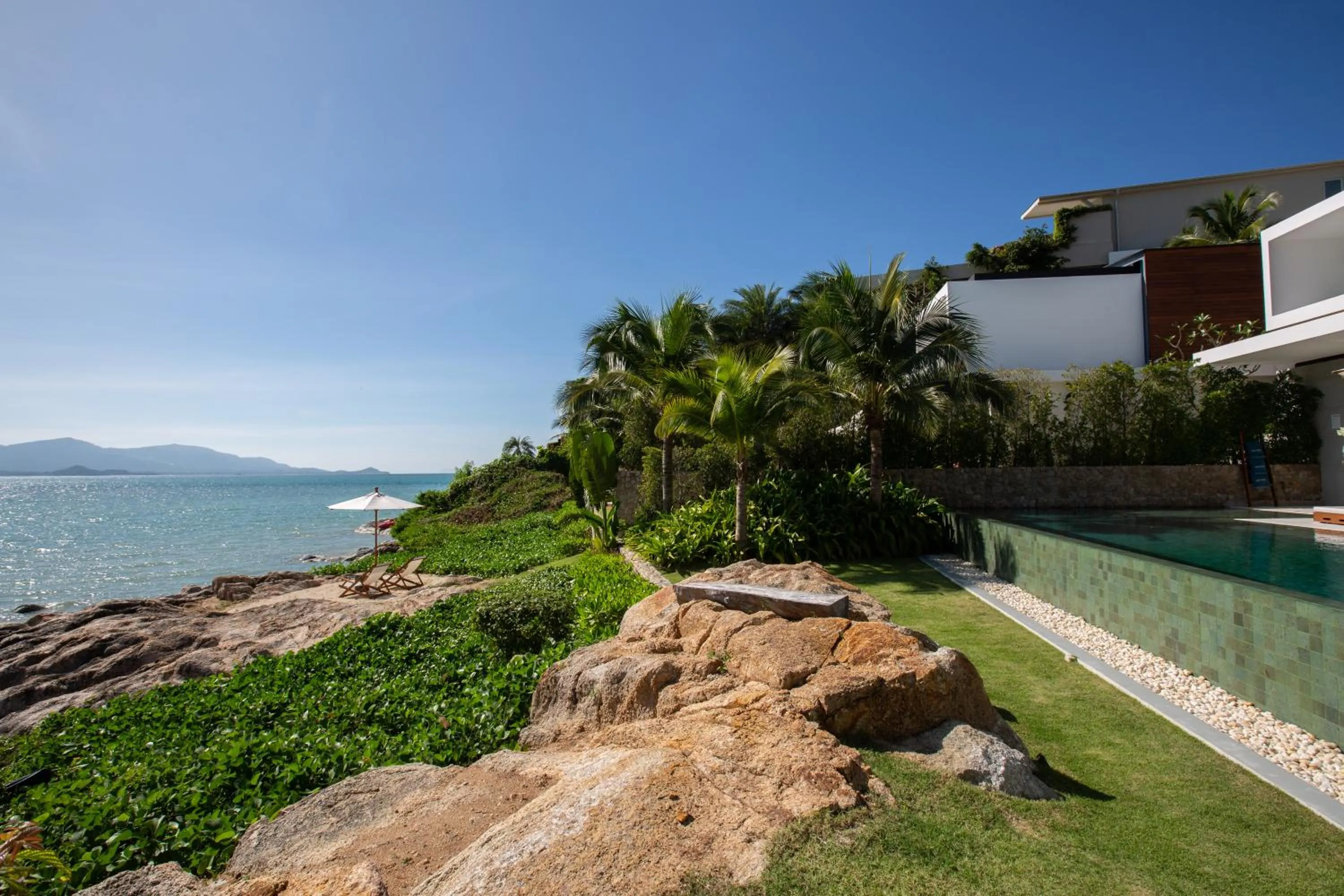 Garden in Kerem Luxury Beachfront Villas