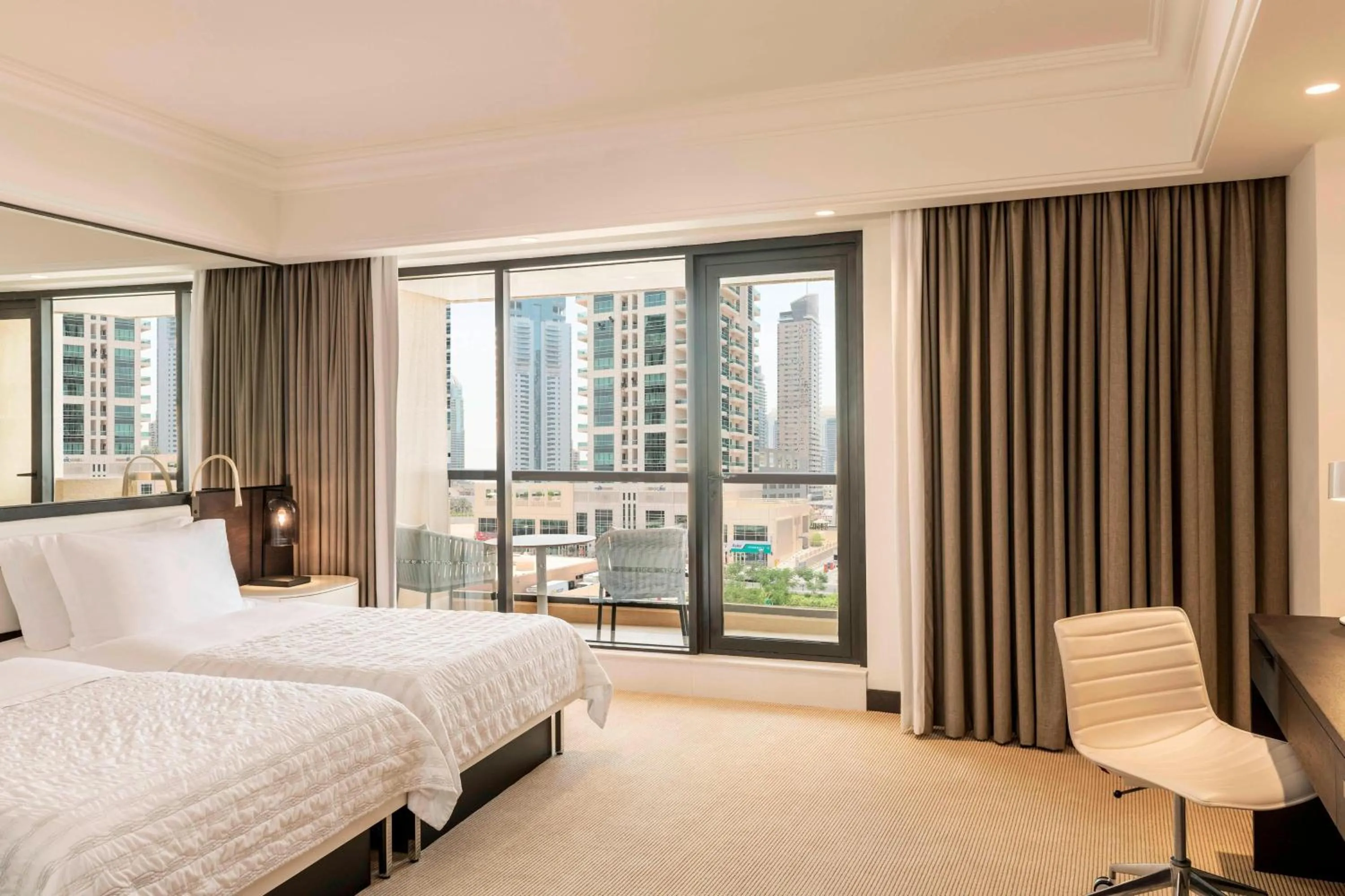 Photo of the whole room, Bed in Le Royal Meridien Beach Resort & Spa Dubai