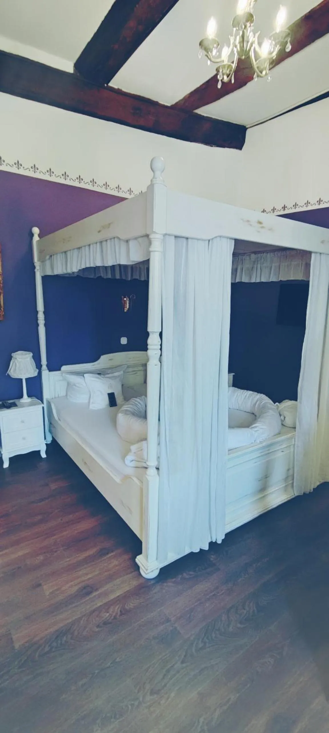 Bed in Hotel Burg Trendelburg