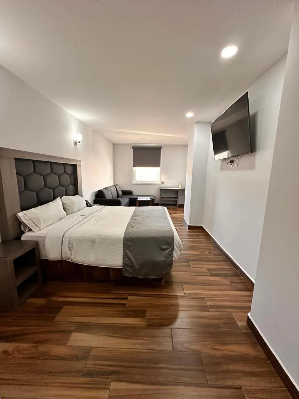 Bed in Hotel Bugari Aeropuerto Guadalajara