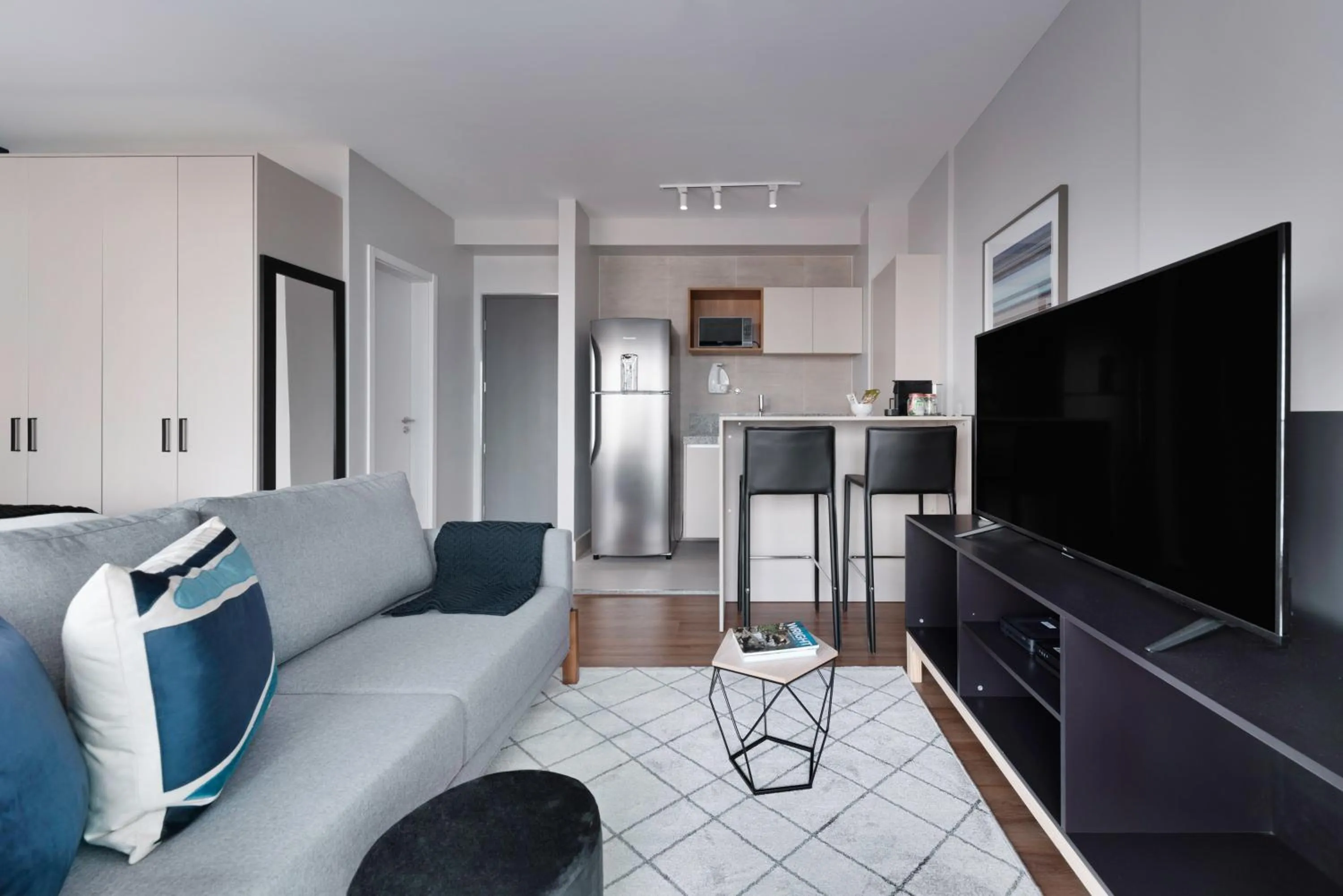 TV and multimedia in Charlie NUN Itaim