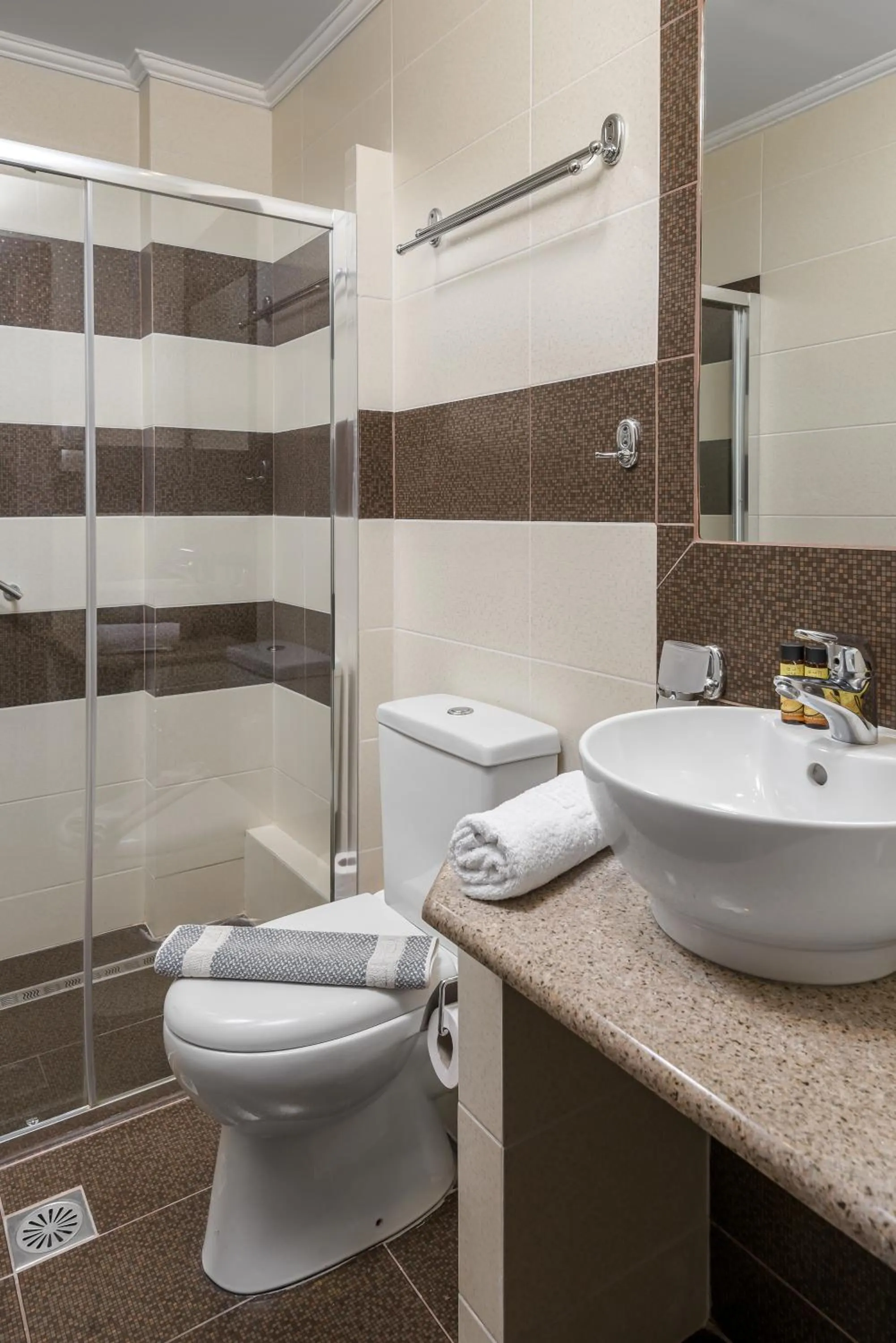 Shower in Oasis Apartments