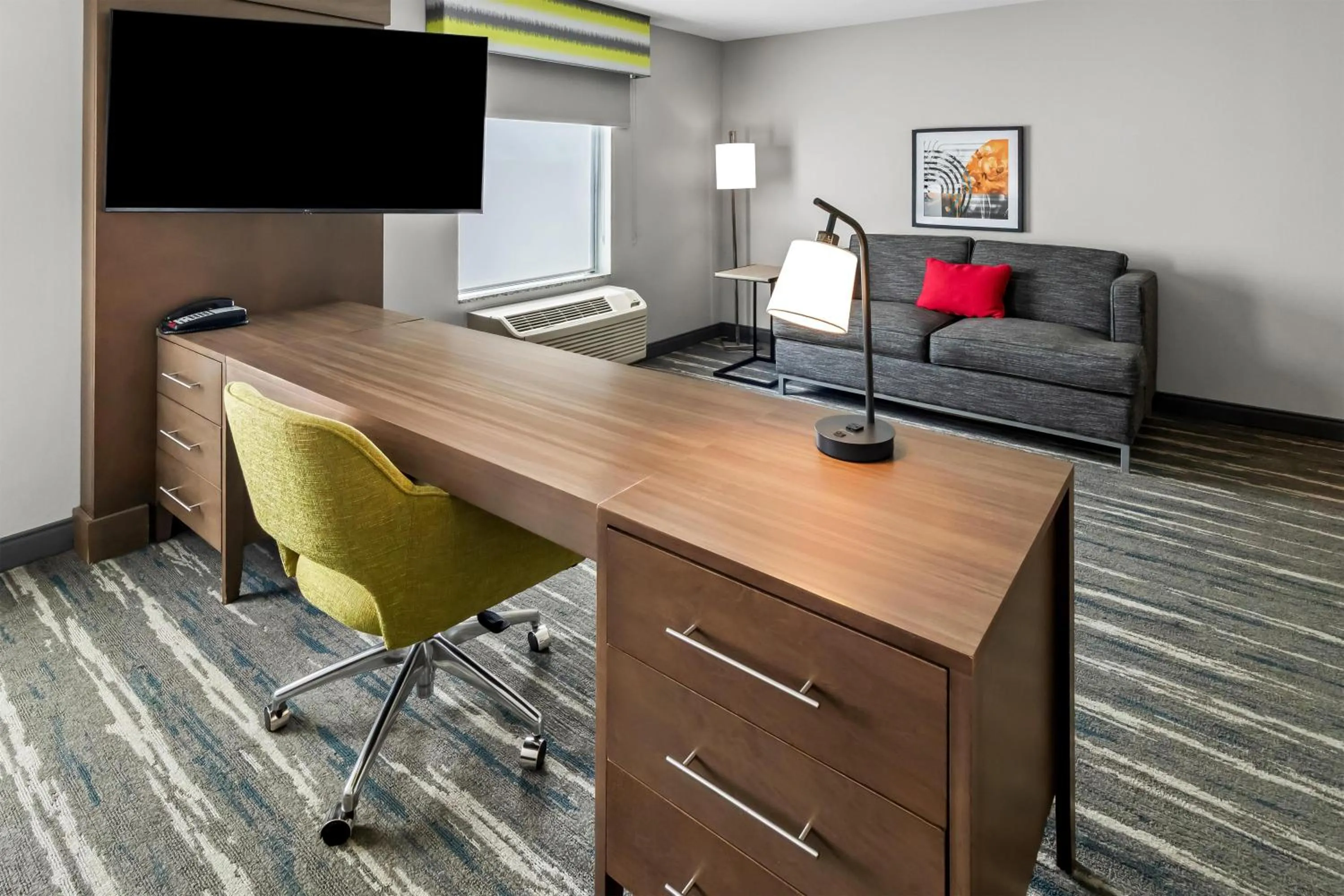 Bedroom in Hampton Inn Middletown