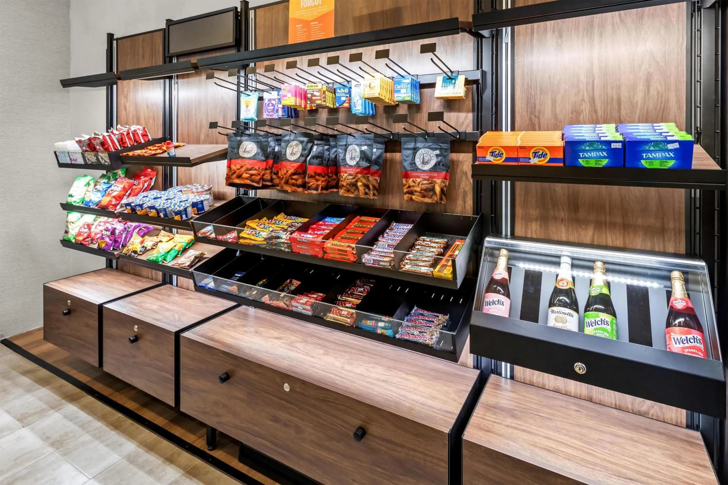 Restaurant/places to eat in Hampton Inn Middletown